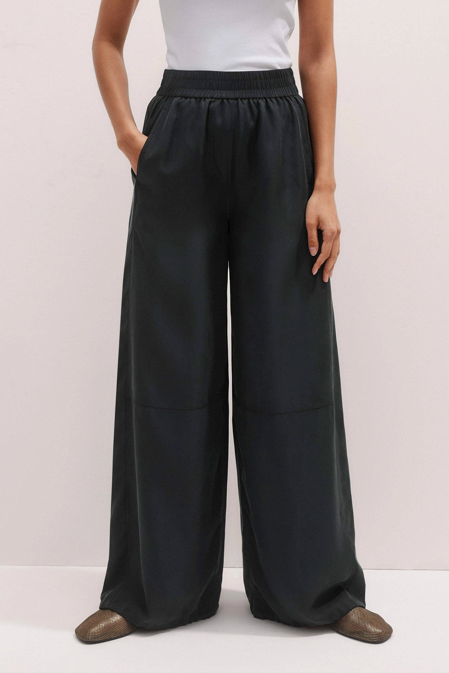 Washed Silk Drawstring Wide-Leg Trouser