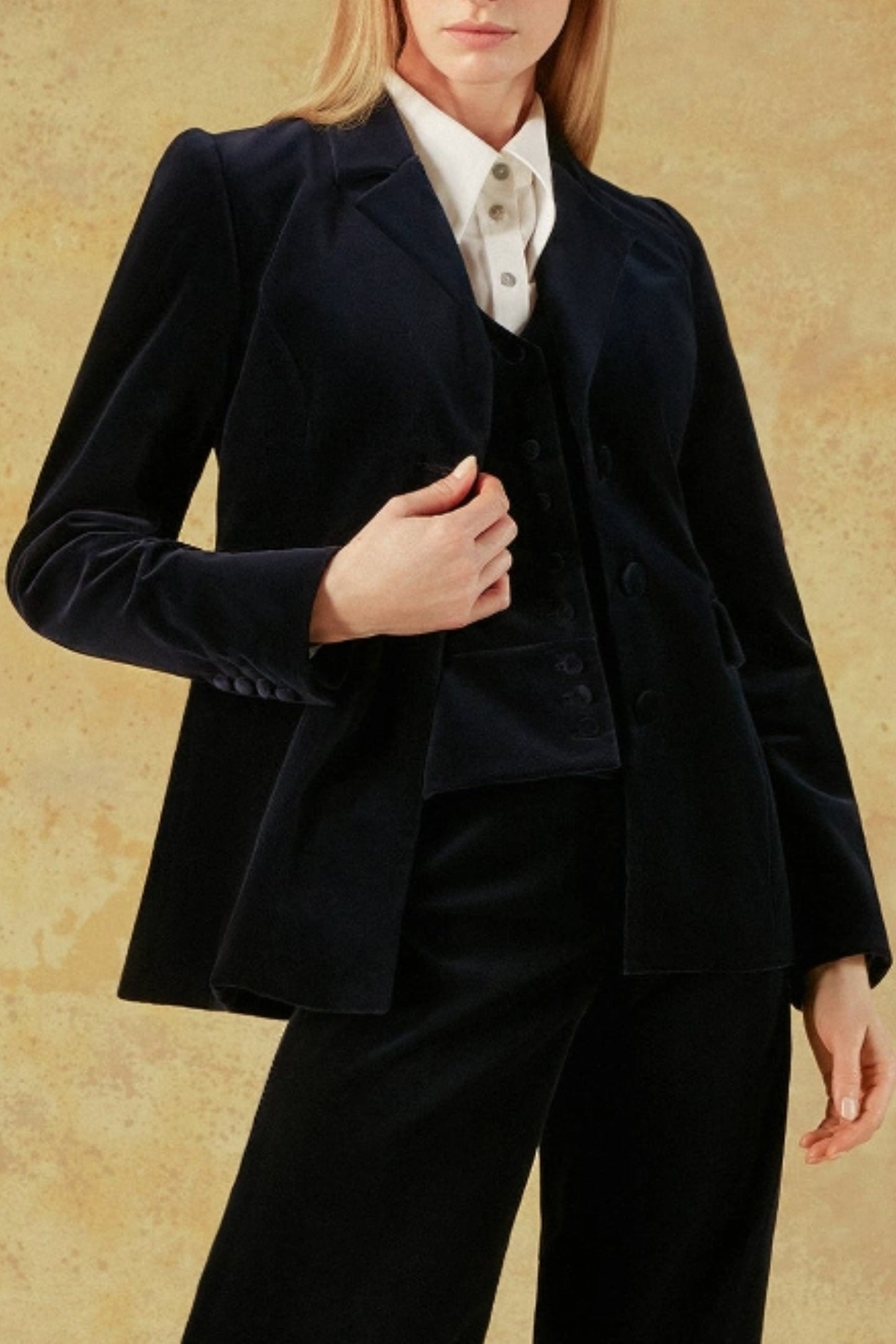 Gallant Velvet Blazer