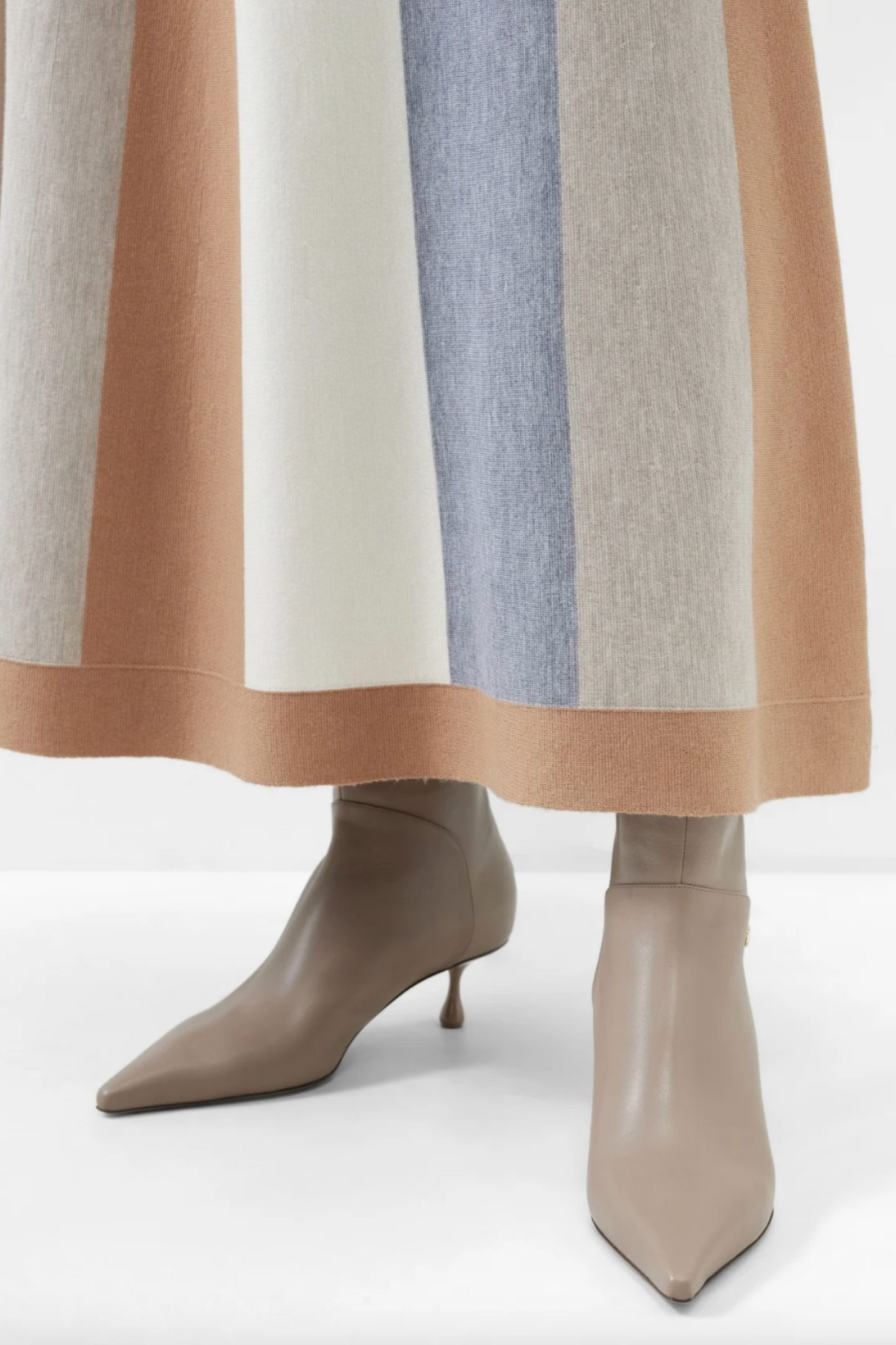 Cycas Beige 50 Point-toe Leather Heeled Boots
