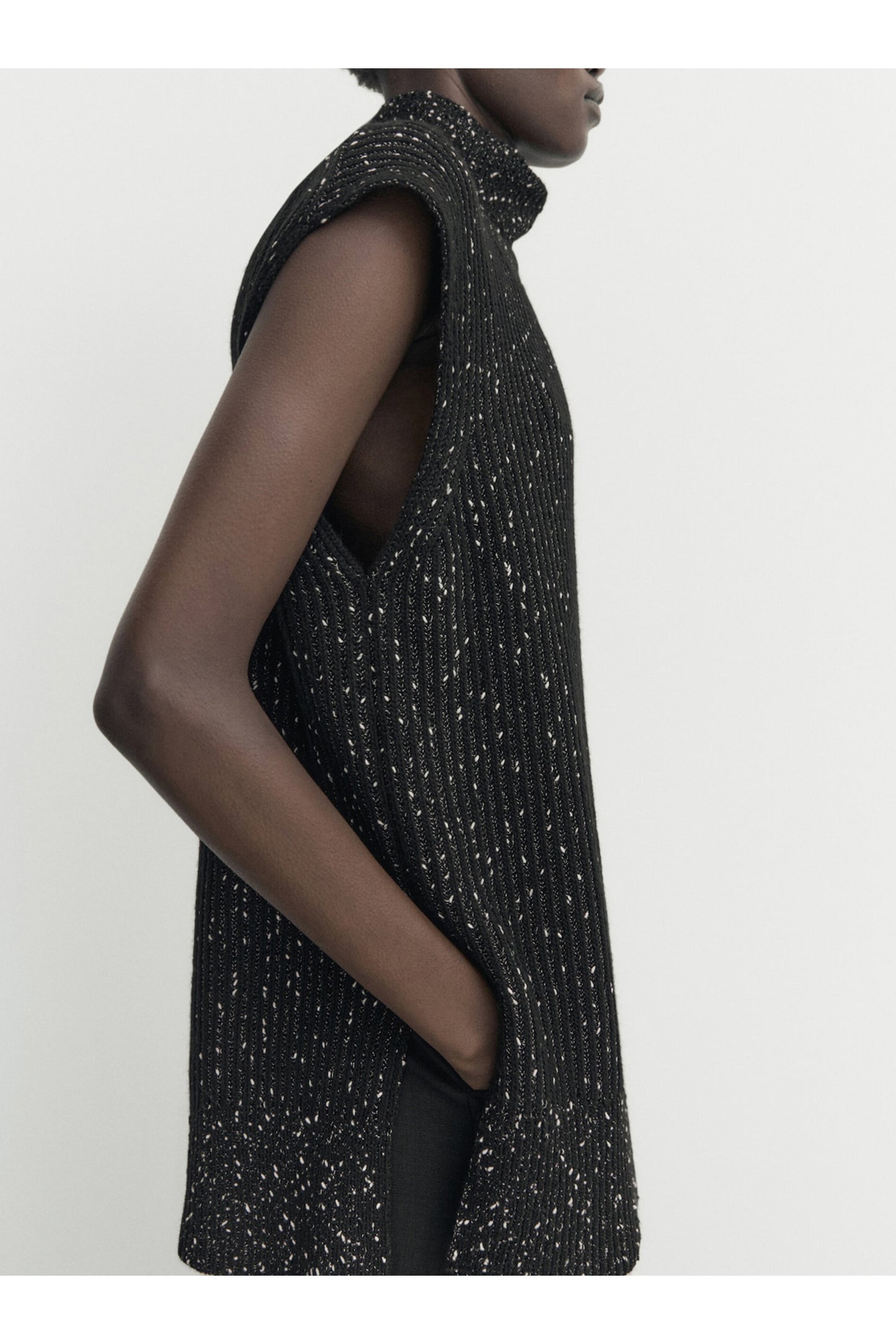 Mouliné Knit High Neck Waistcoat