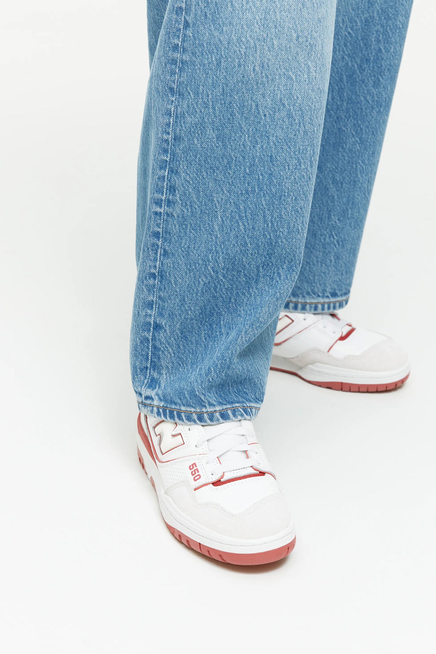 New Balance 550 Trainers