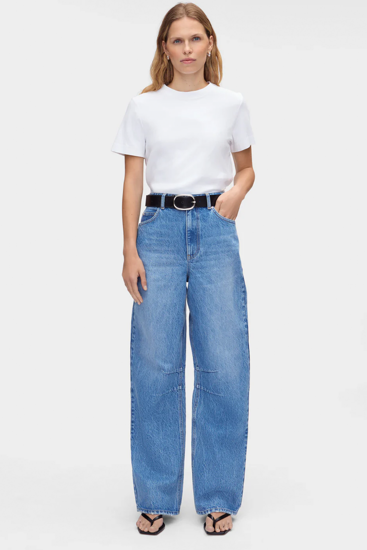 Mid-rise Rigid Barrel Jeans
