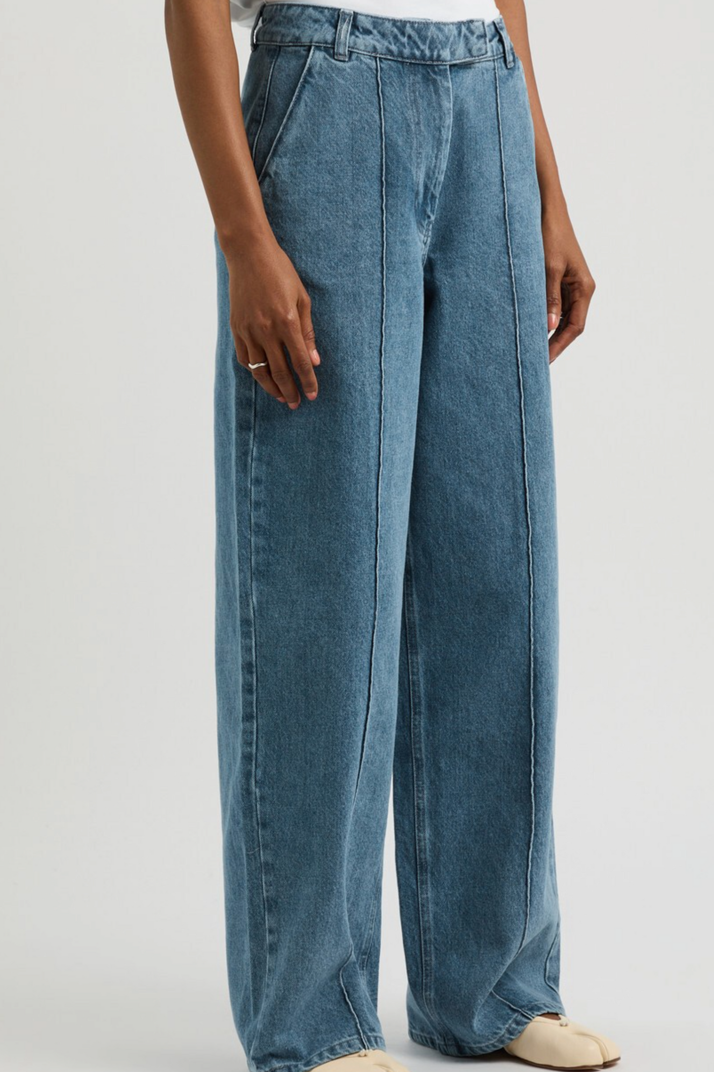 Wide-leg Jeans