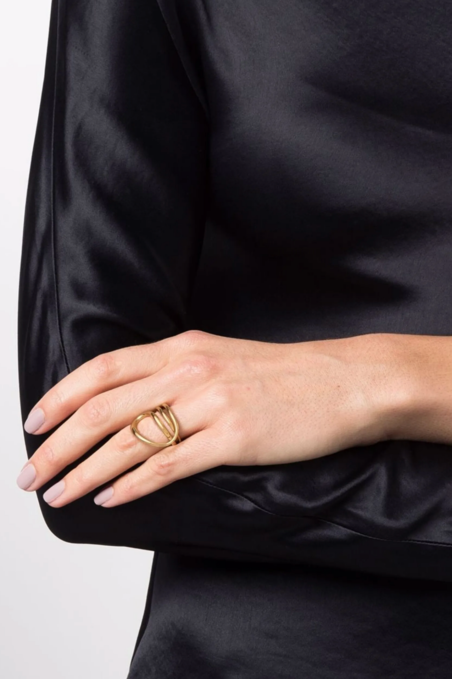 Petit Round Trip Ring