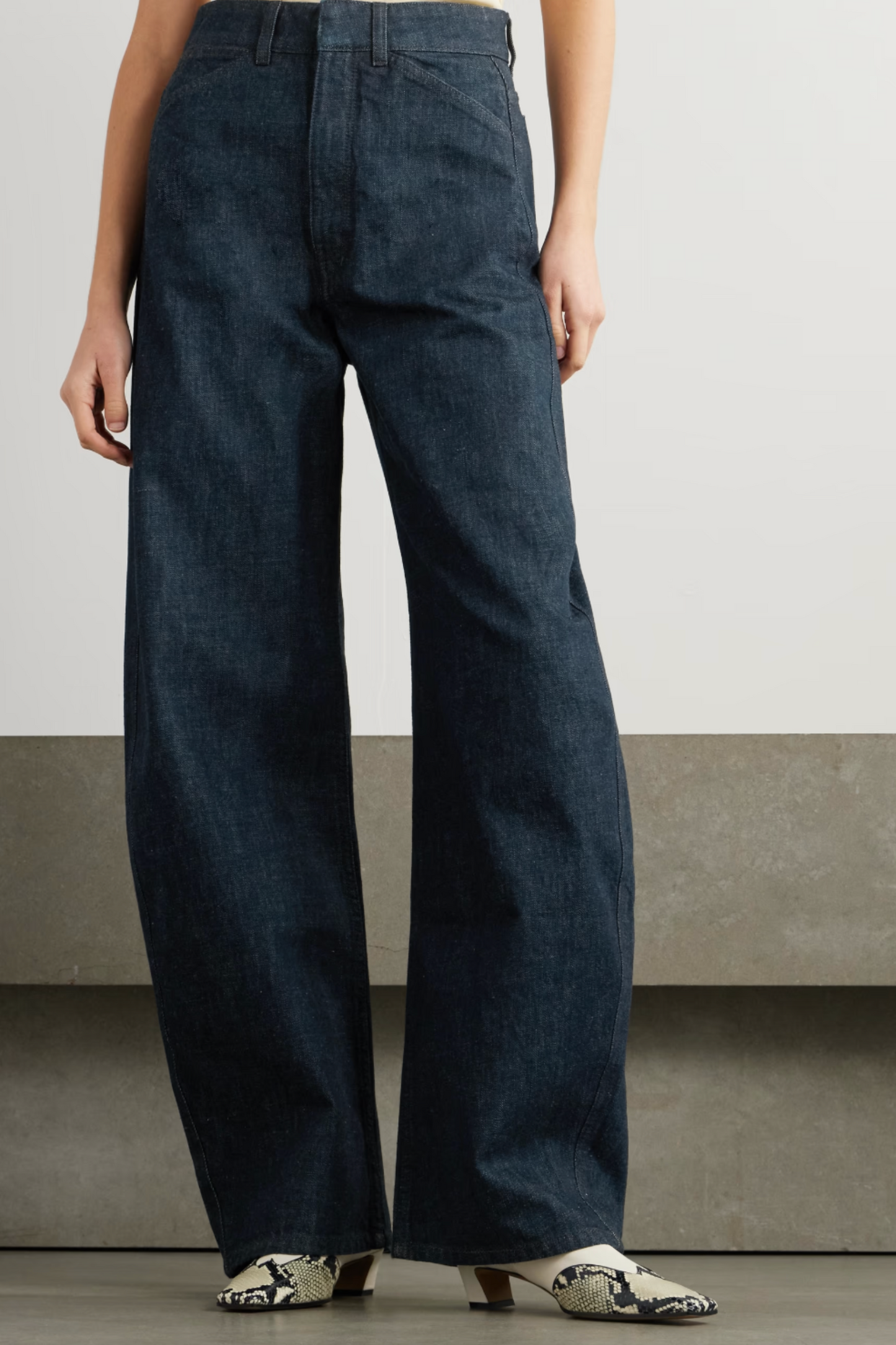 High-rise Barrel-leg Jeans