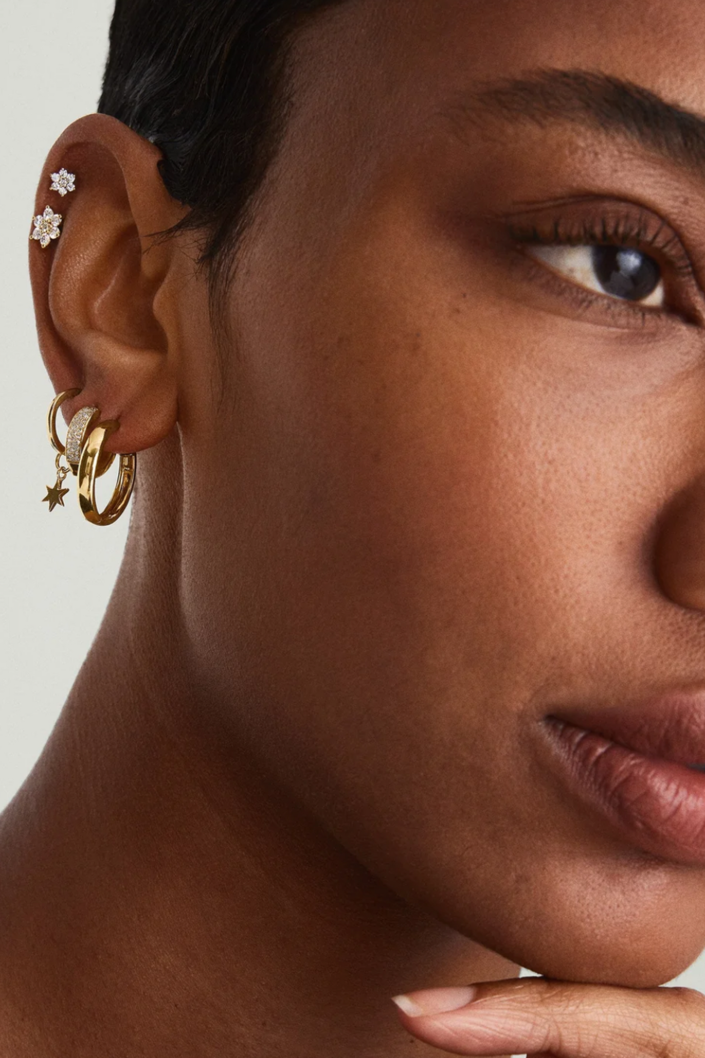 Bold Medium Hoops