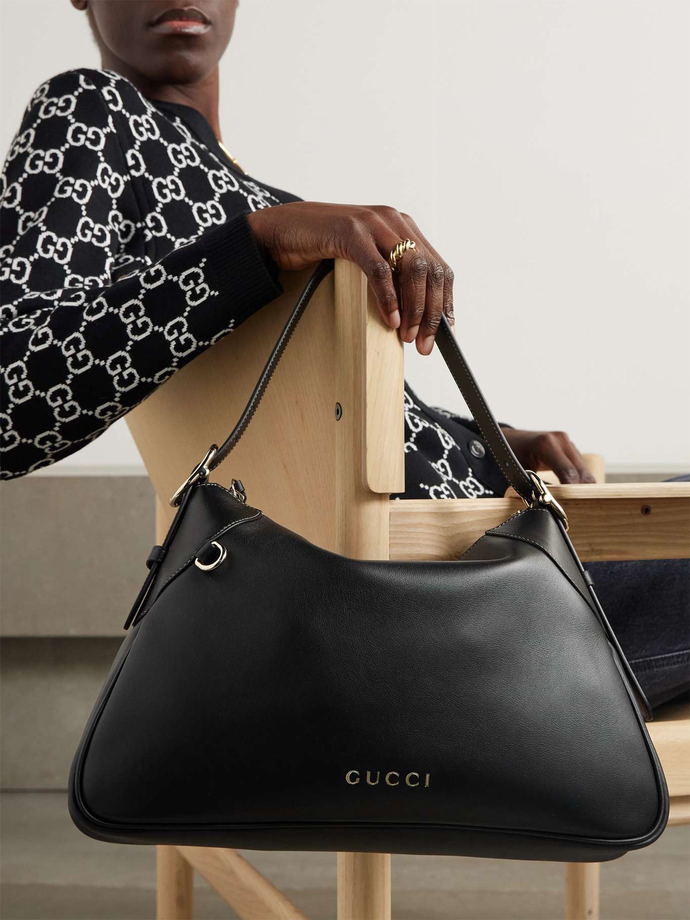 GG Emblem Leather Shoulder Bag