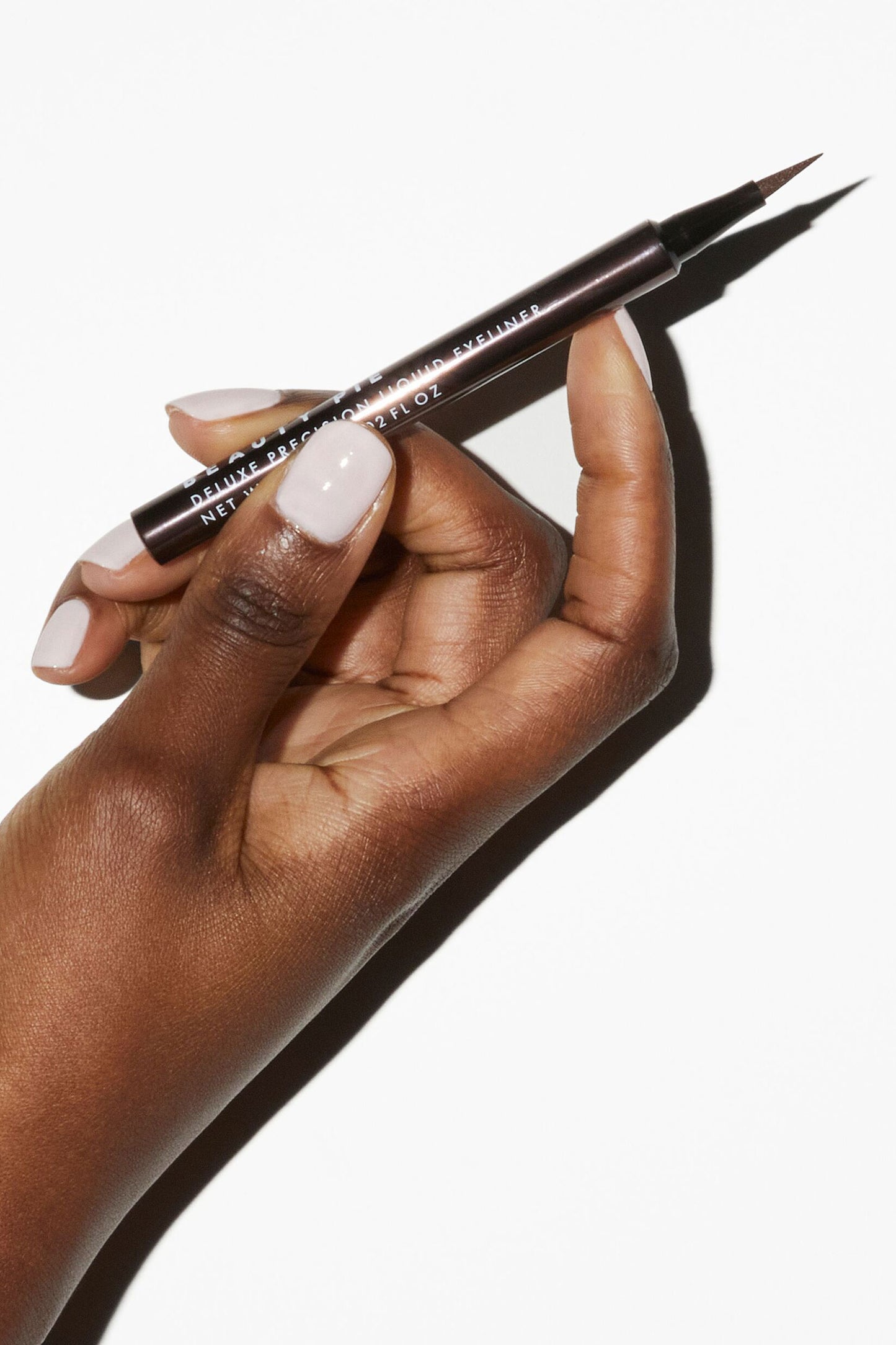 Deluxe Precision Liquid Eyeliner (Java Brown)