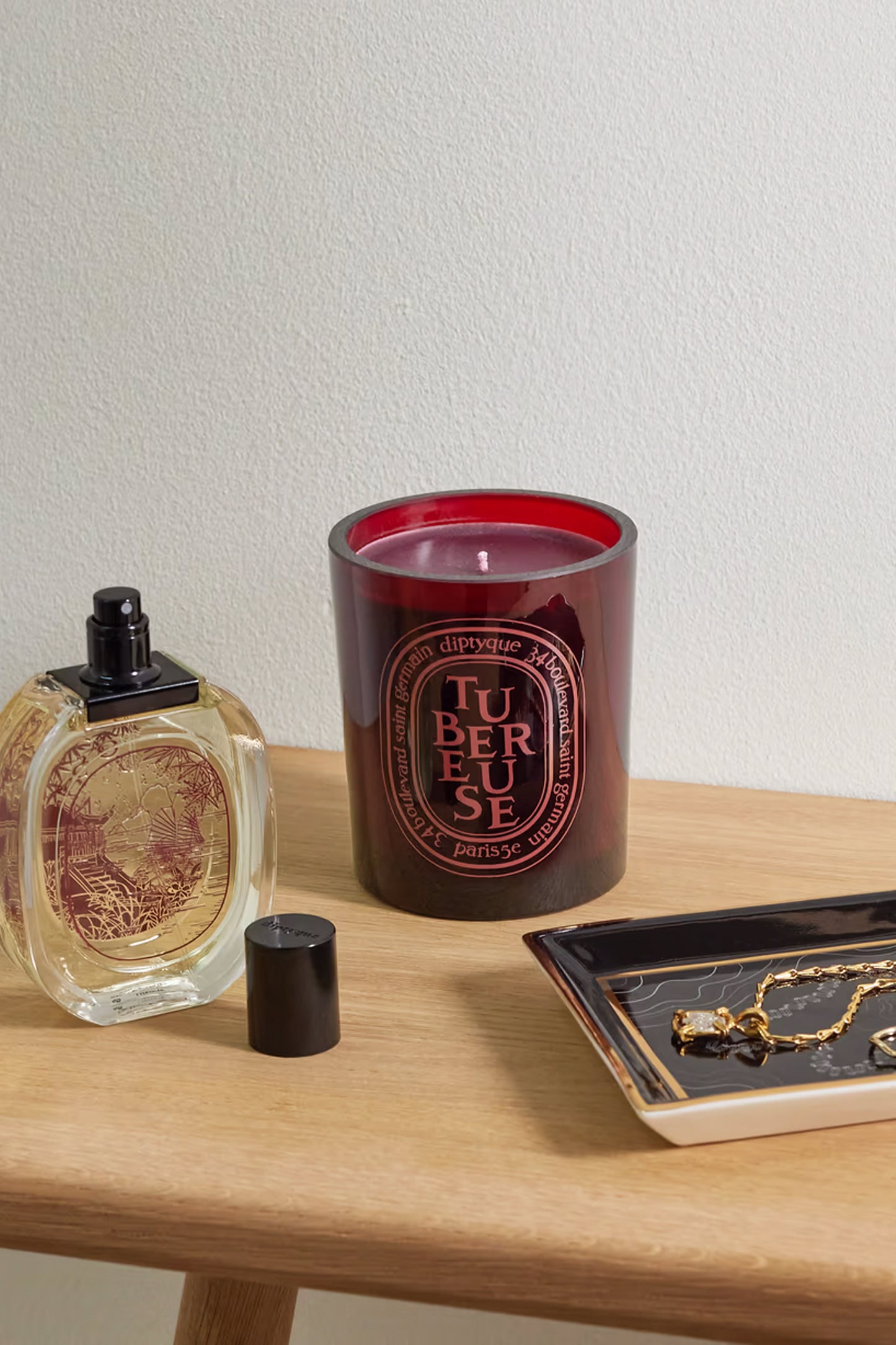 Red Tubéreuse scented candle, 300g
