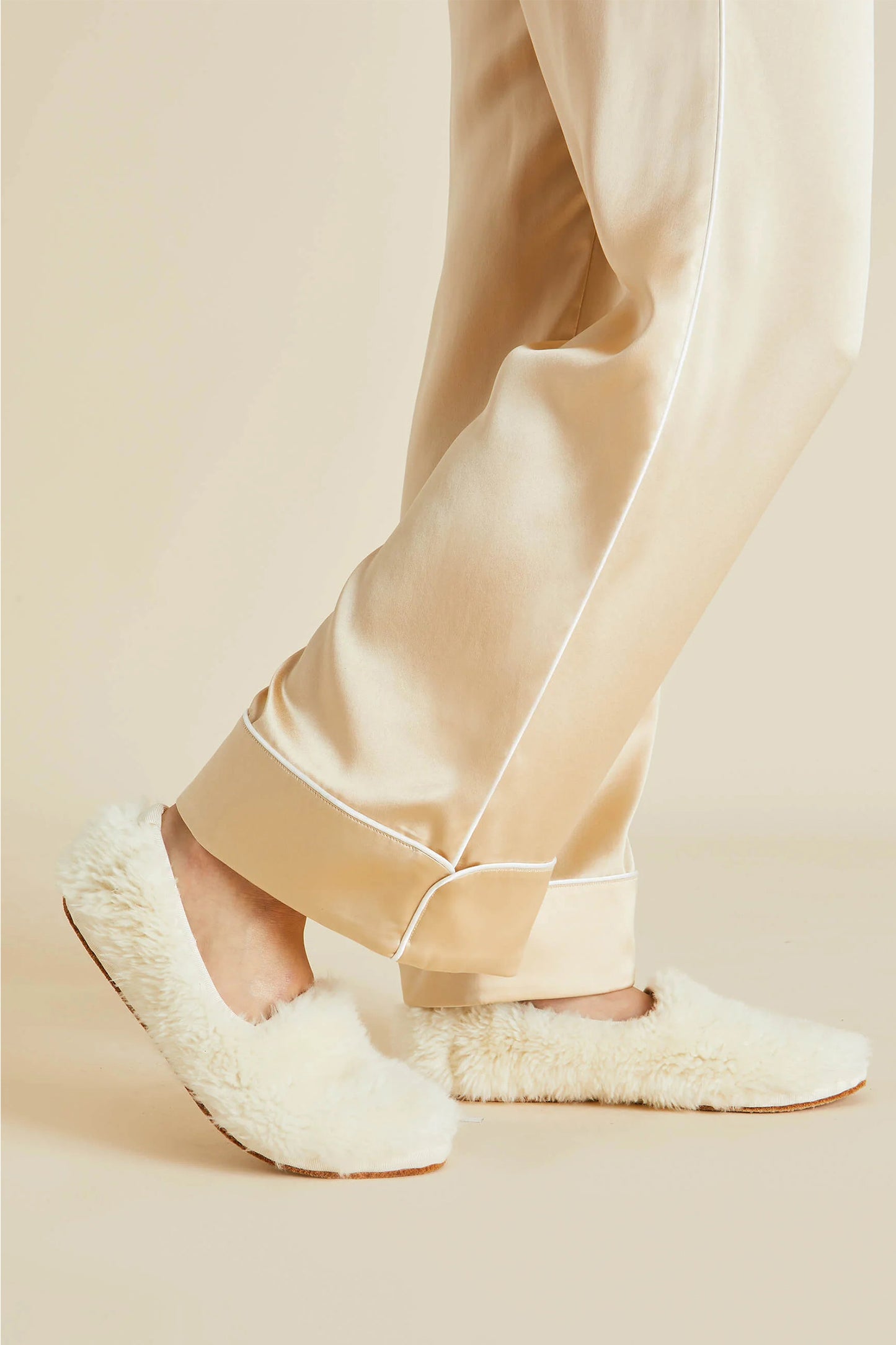 Dolly Ivory Merino Wool Slippers