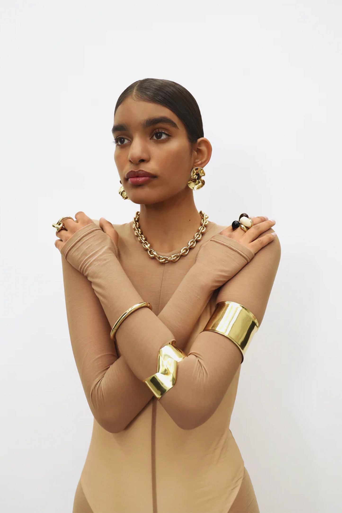 Hug Chain Choker