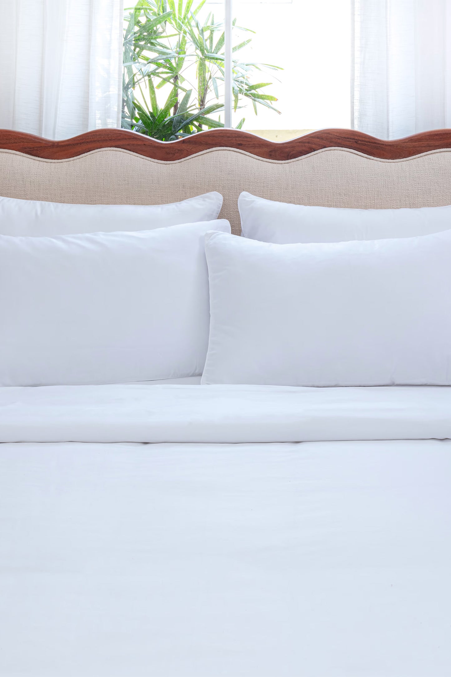 Avery Egyptian Cotton Duvet Set In White 300 Thread Count