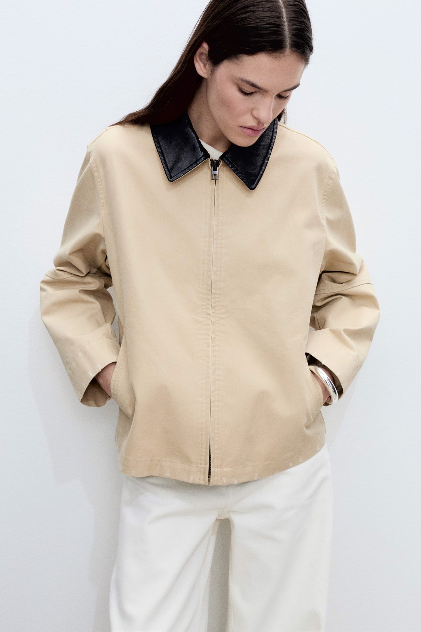 Cotton jacket with contrasting collar