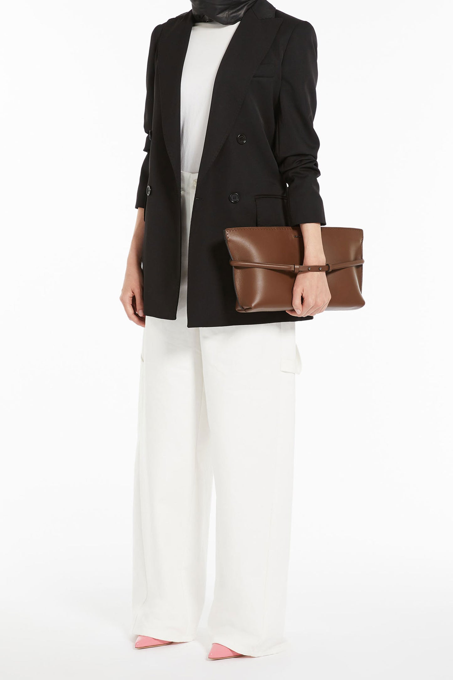 Leather Archetipo Clutch With Wristband