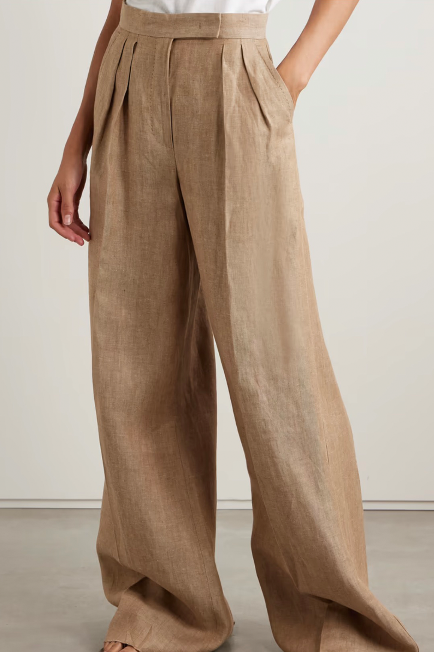 Pleated Linen Wide-Leg Pants