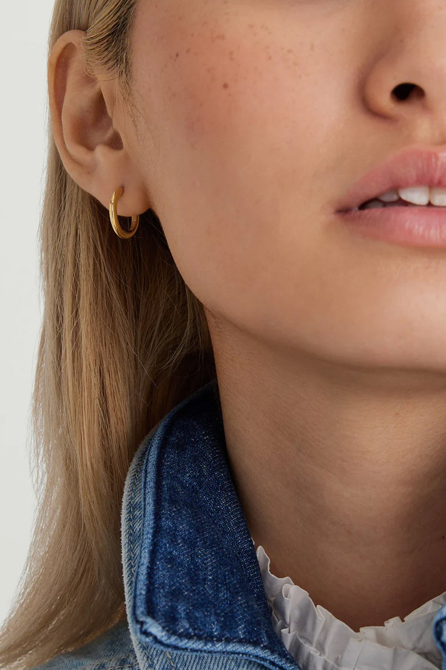 Tube Medium Hoops
