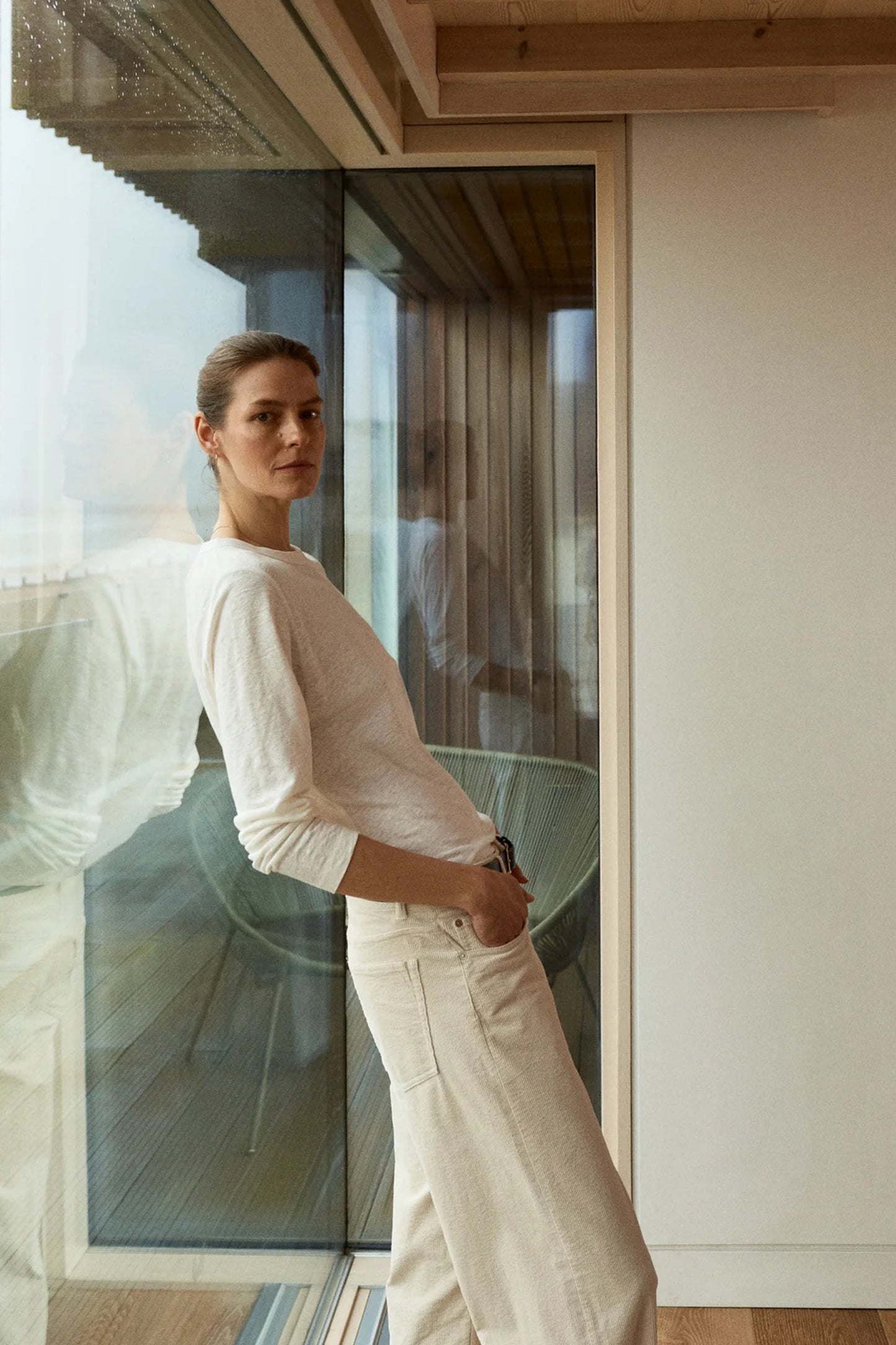 The Linen 01