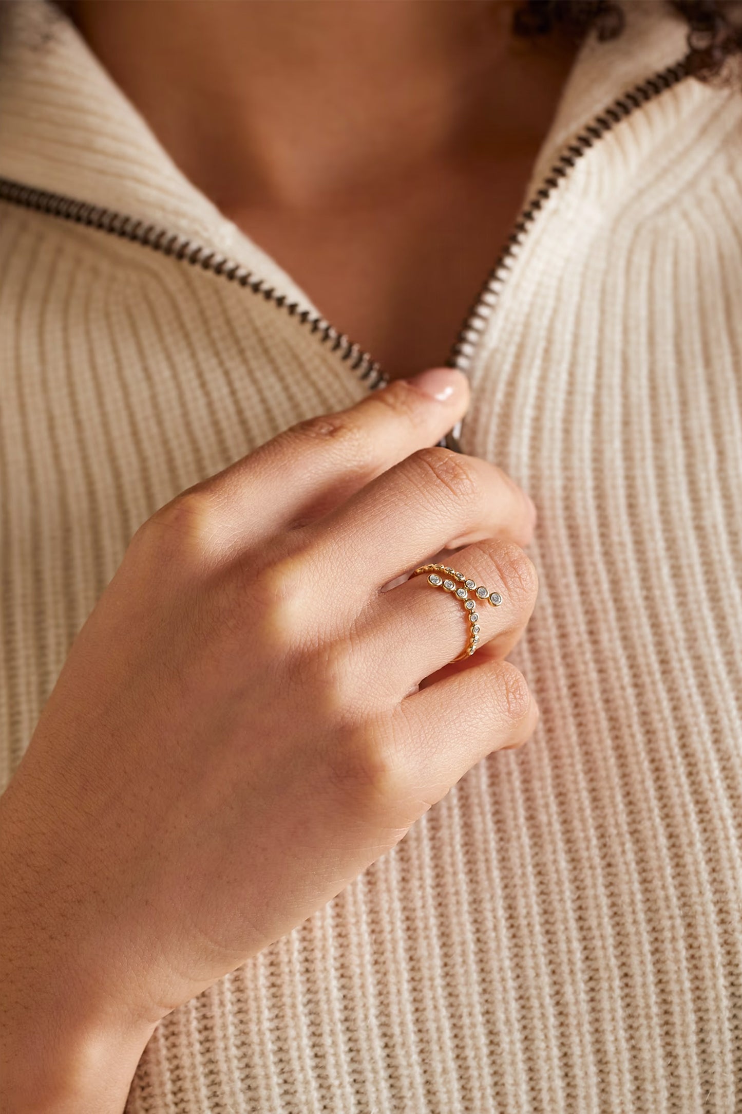10-karat gold diamond ring