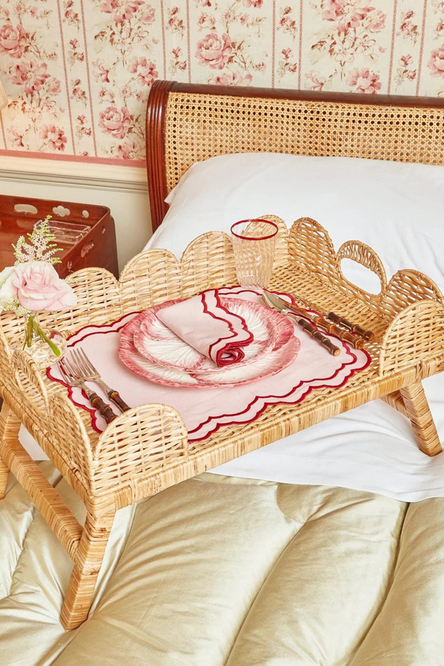 Natural Scalloped Rattan Breakfast Tray