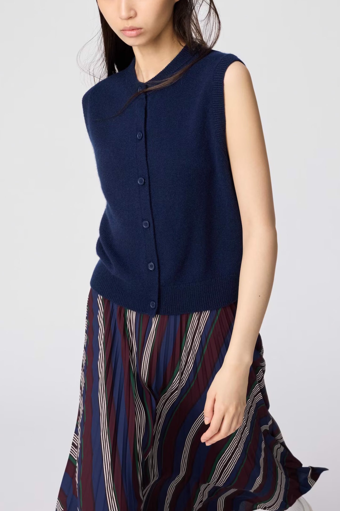 100% Cashmere Crew Neck Short Vest