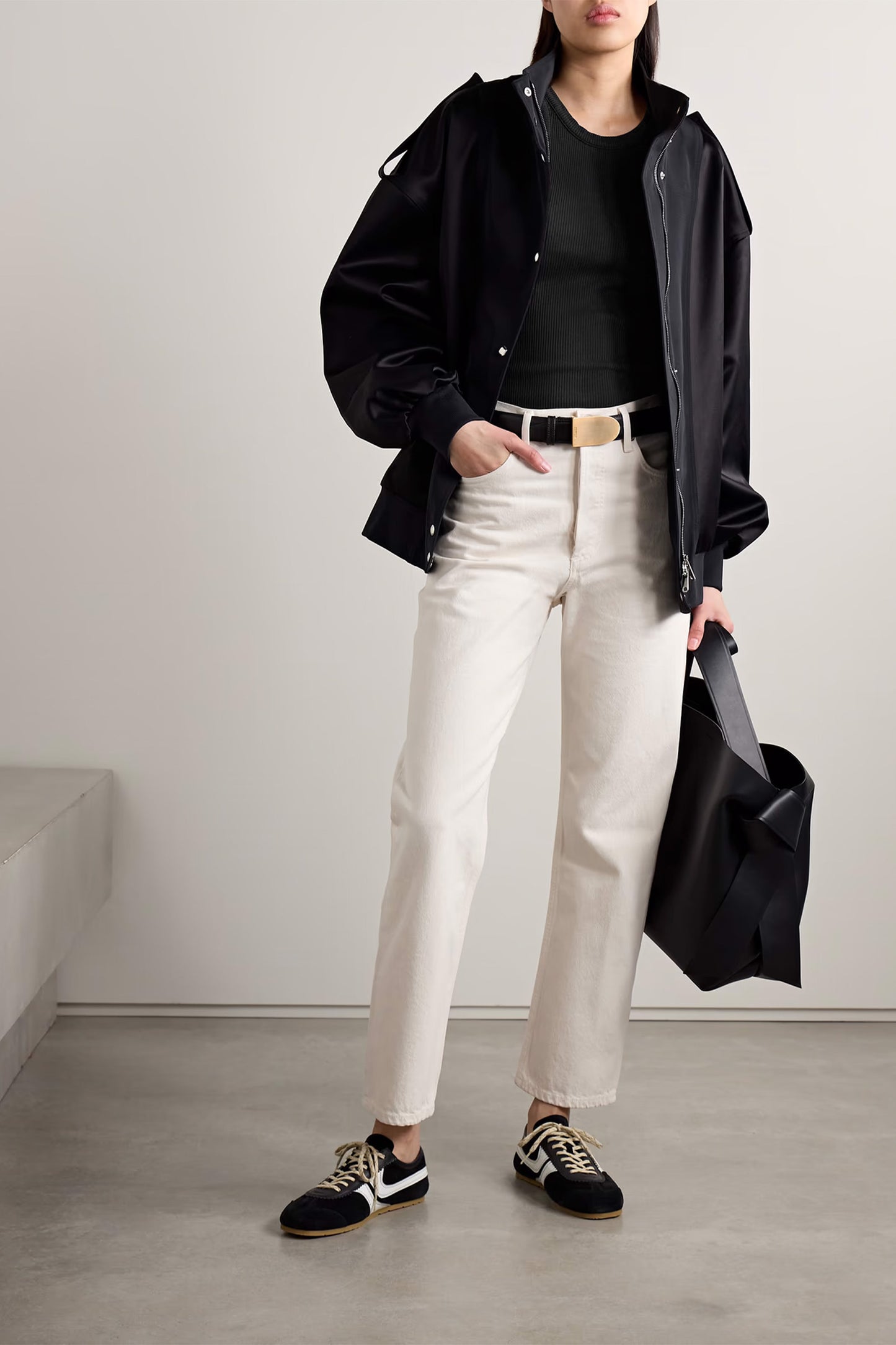 '90s mid-rise straight-leg jeans