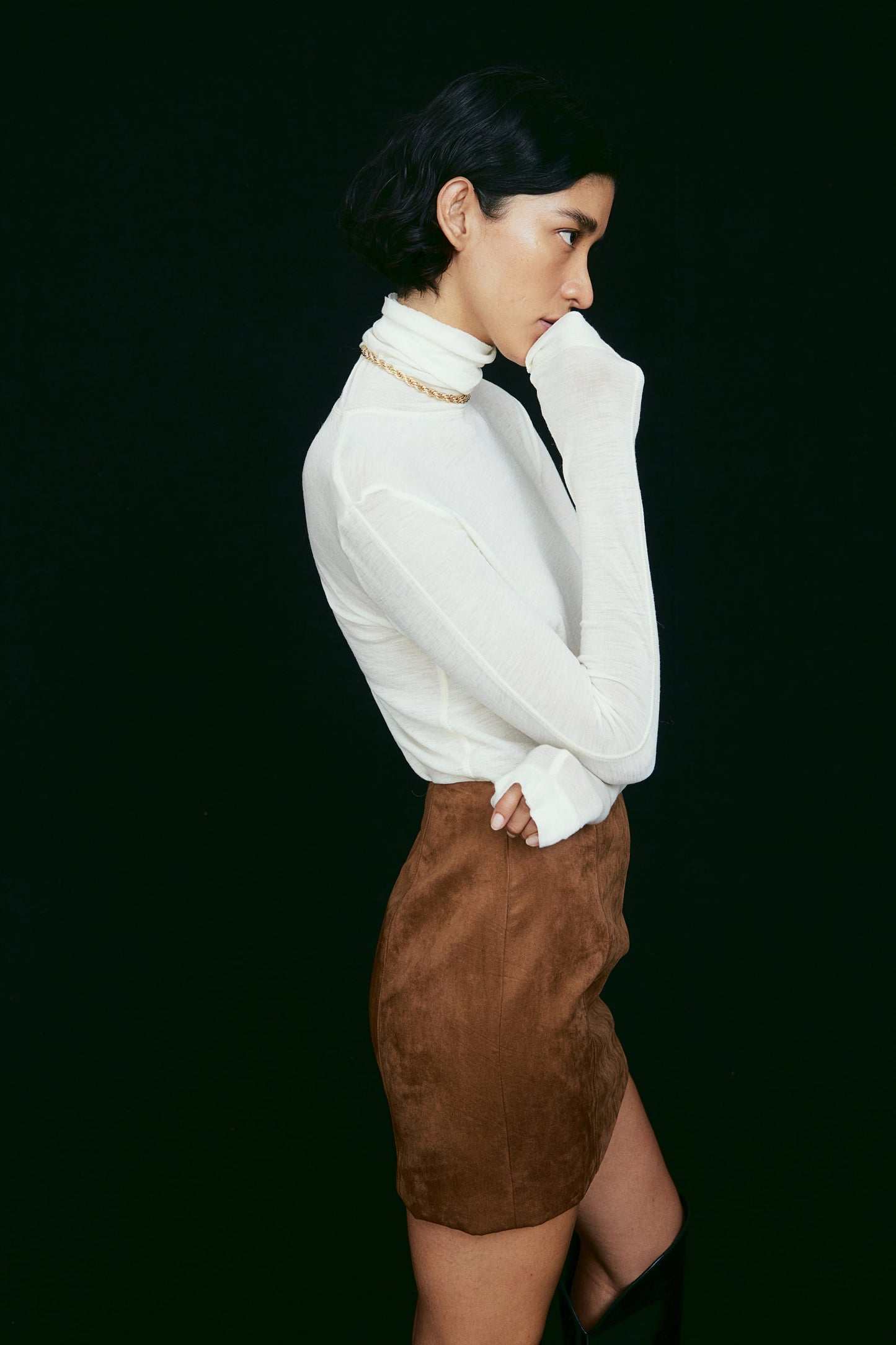 POLO-NECK WOOL TOP