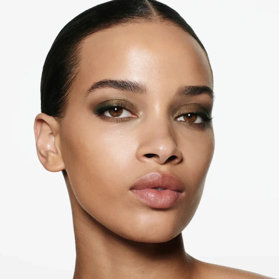 Eye Wardrobe Multi-Finish Eyeshadow Palette