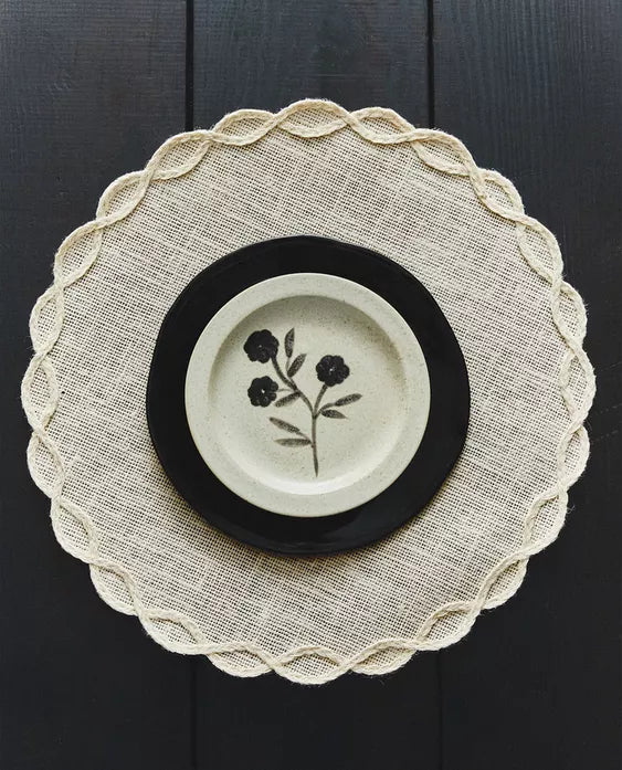 Placemat With Chain Detail