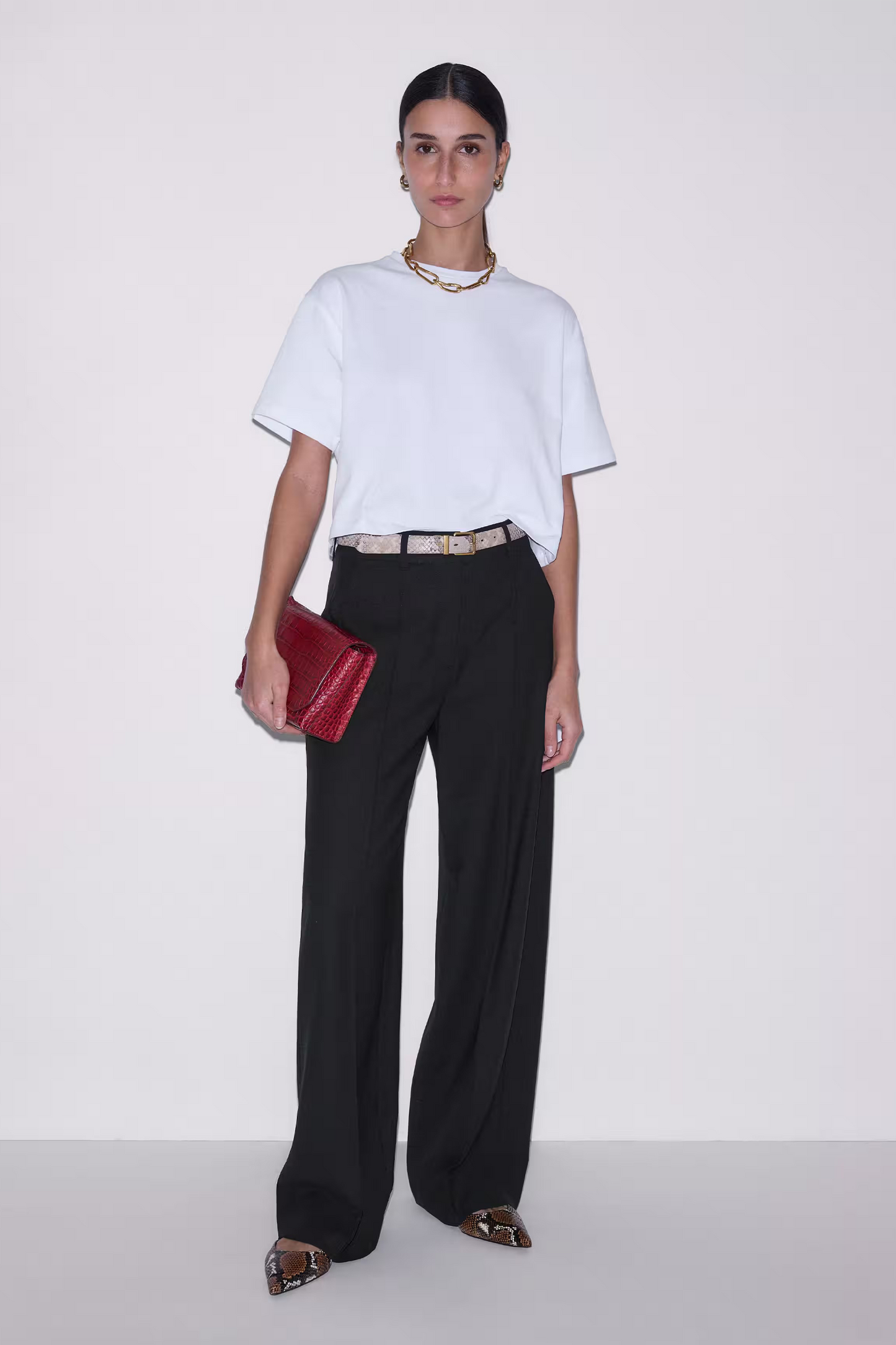 Pleat Tapered Trouser