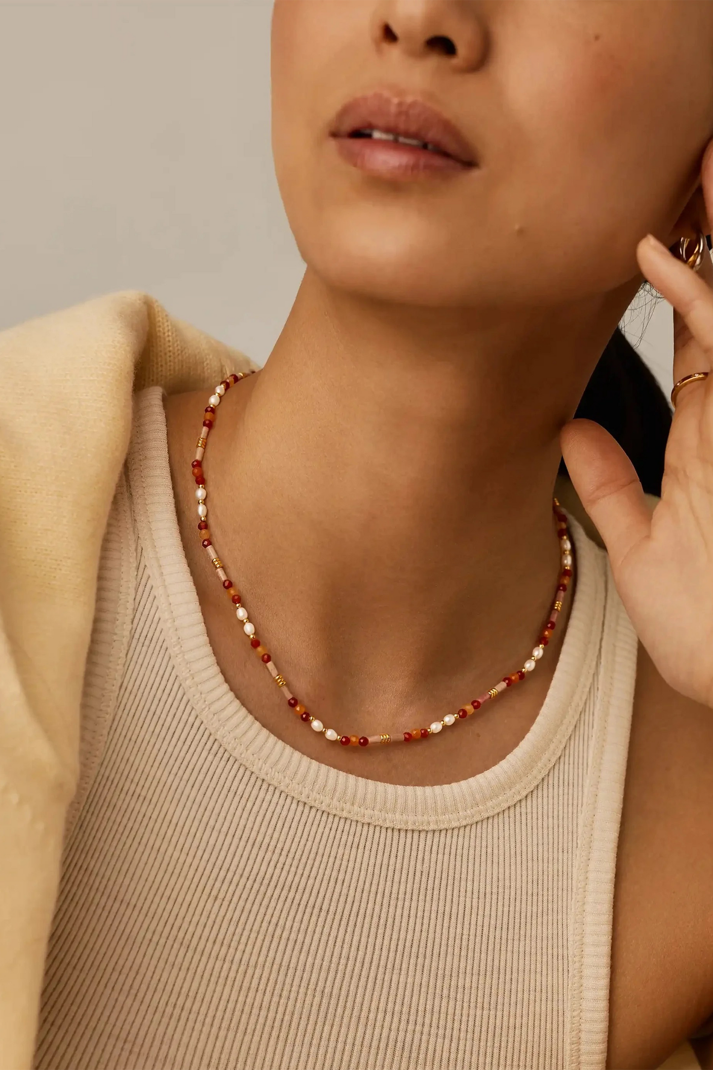 Beaded Gemstone & Pearl Short Necklace