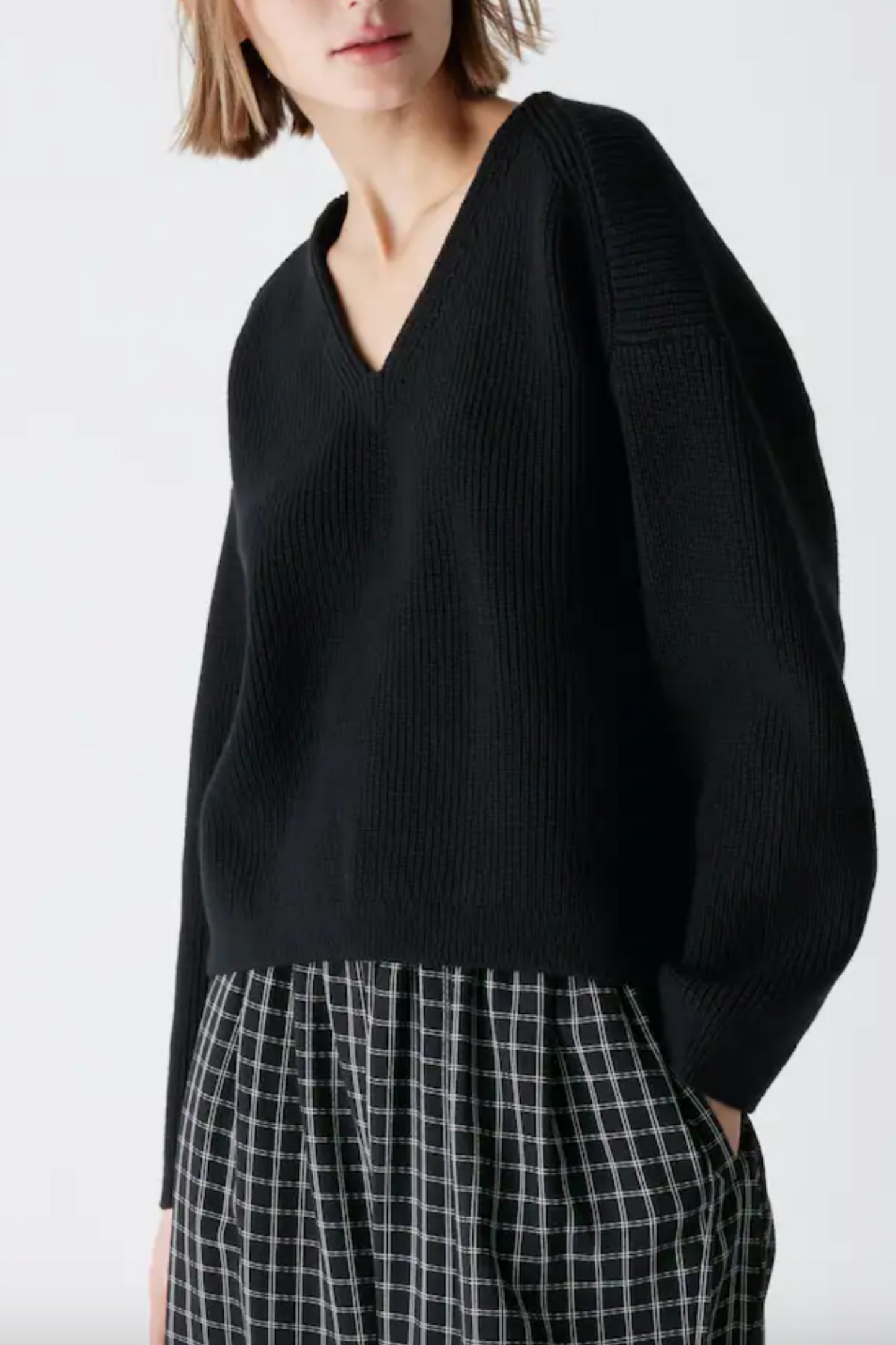 Black V Neck Short Jumper