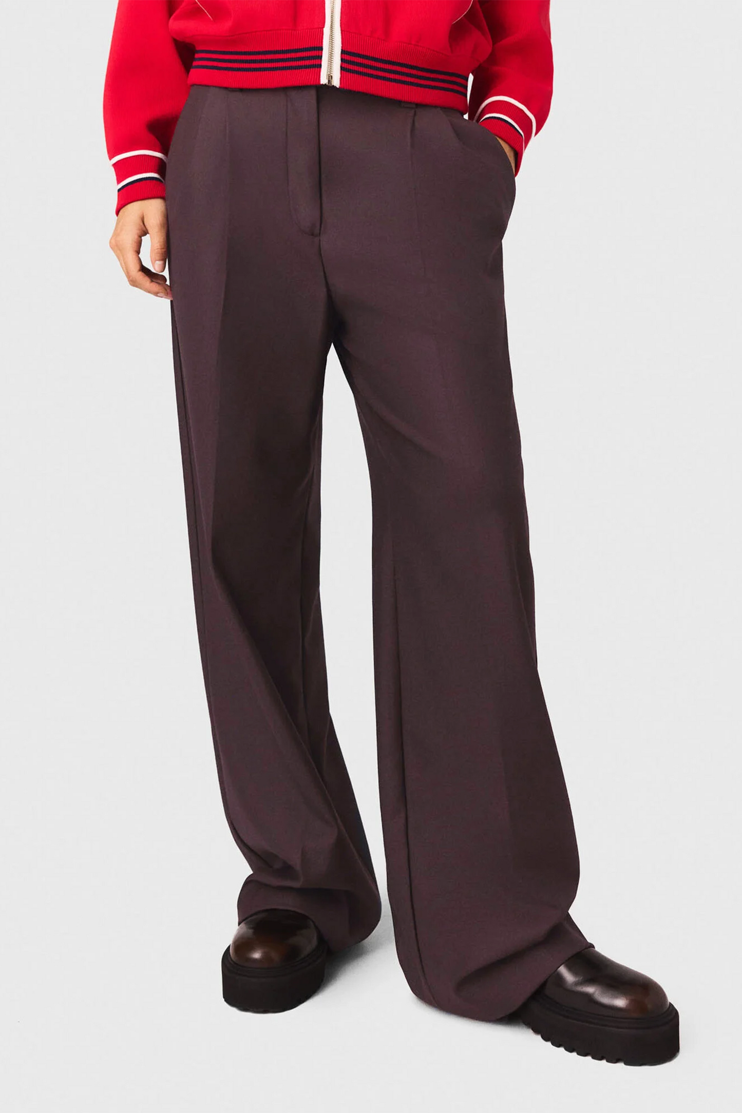 Wide-leg suit trousers