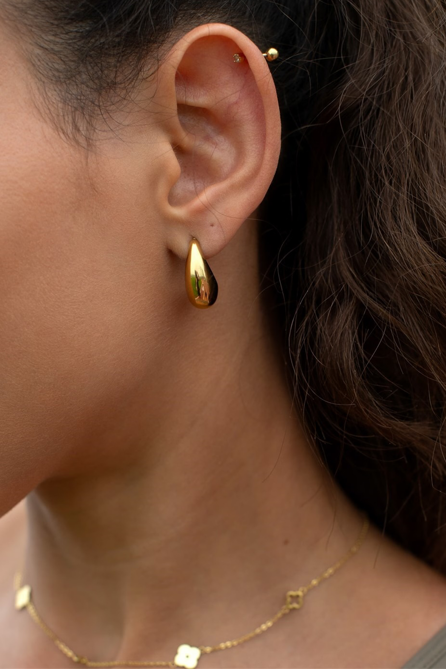 Curved Midi Hoop Earrings