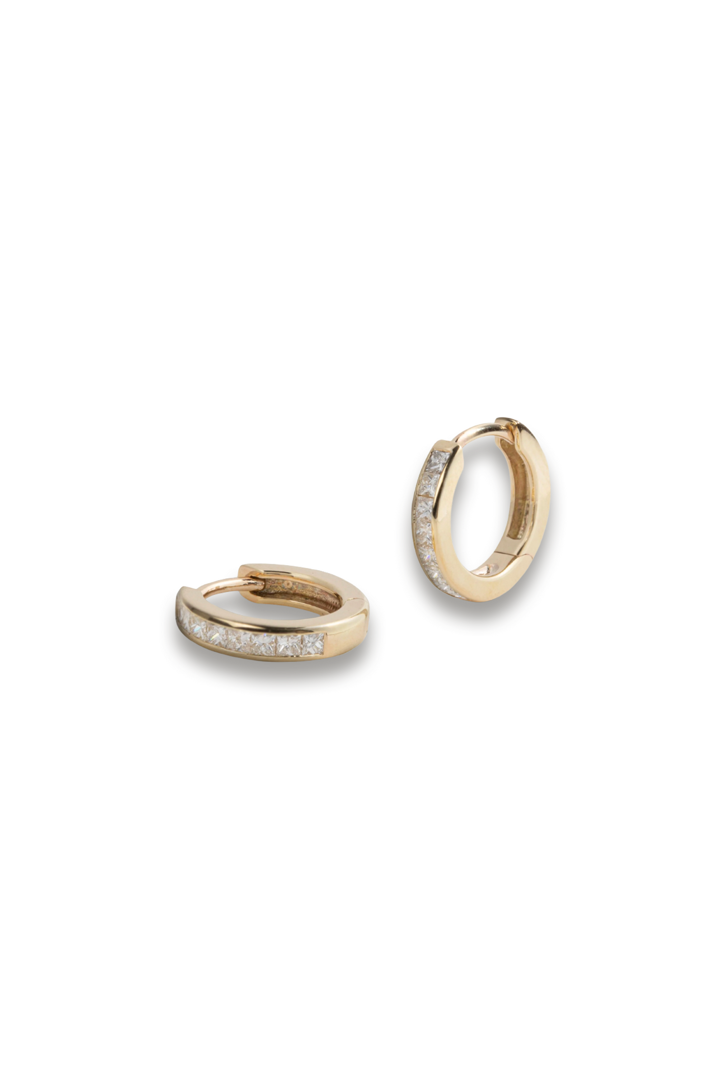 Carre Cut Huggy Hoops