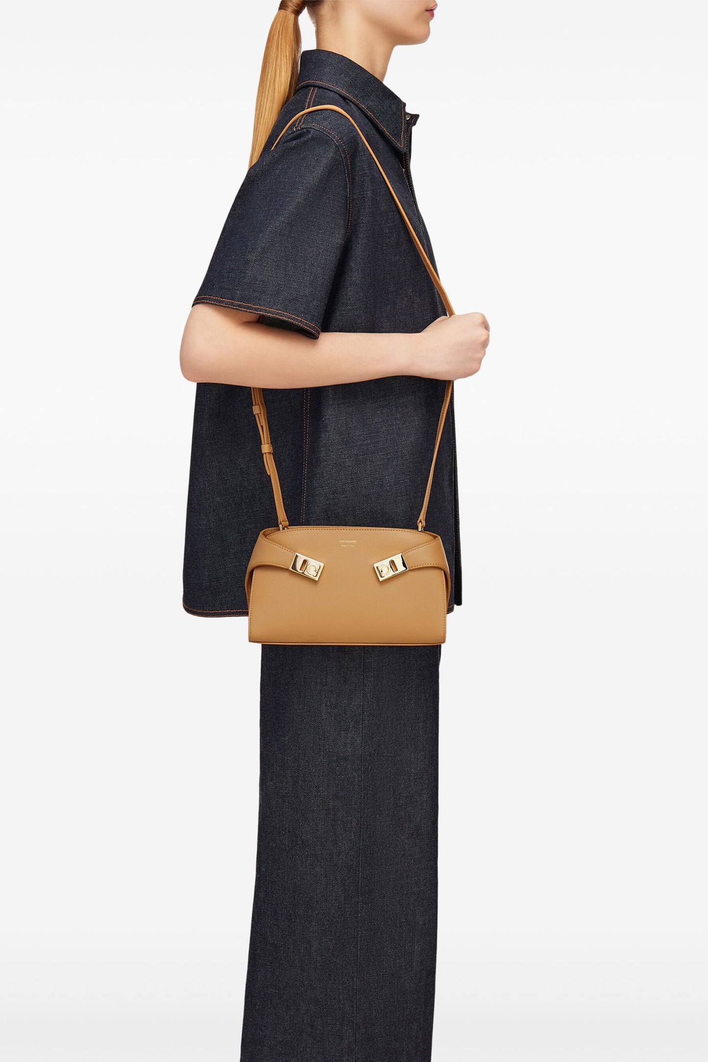 mini Hug crossbody bag