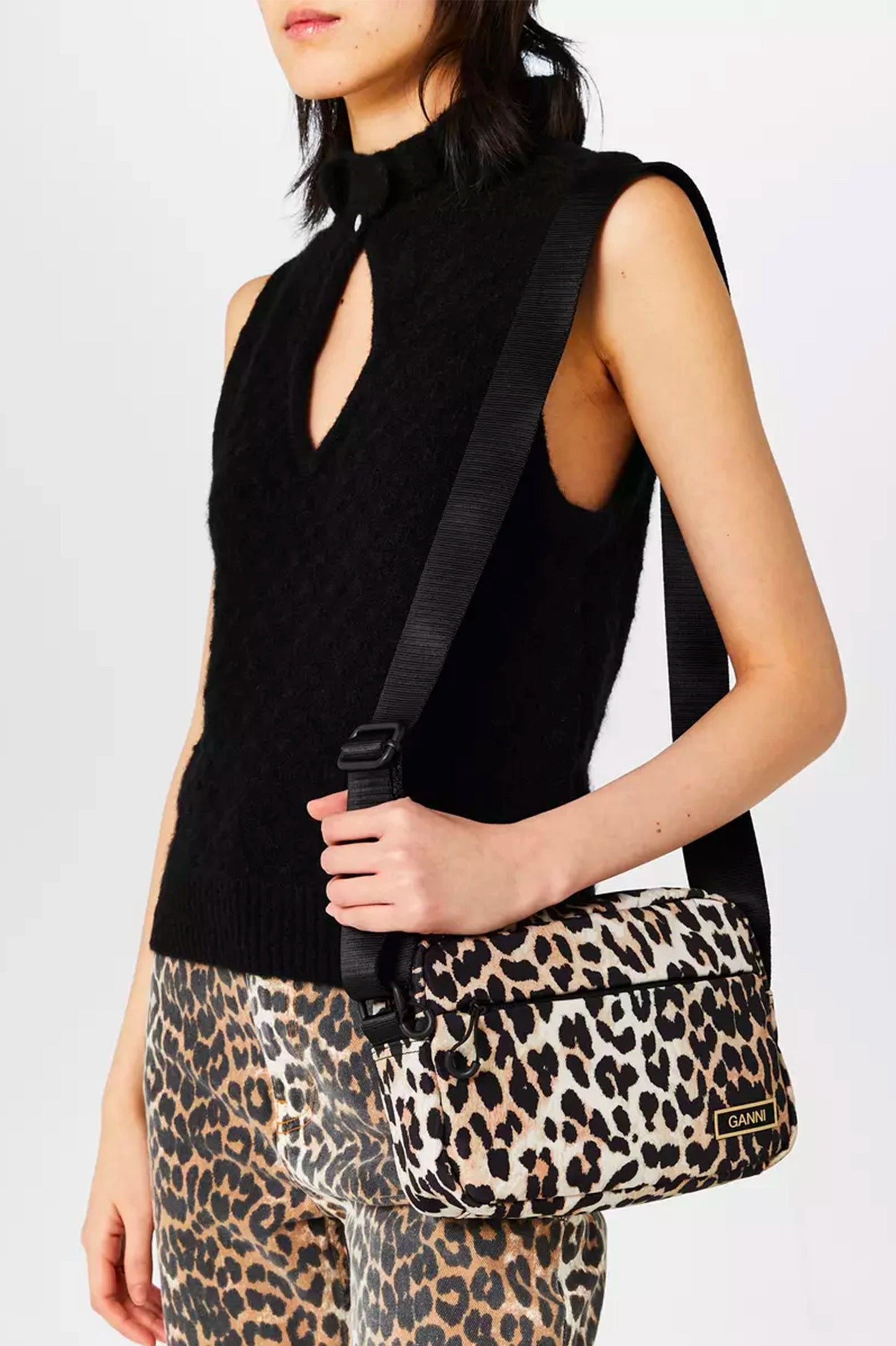 Women's Tech Fabric Shoulder Bag