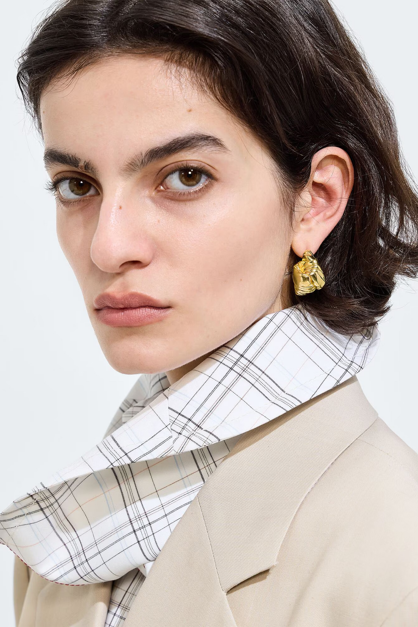Medium Knot Earrings