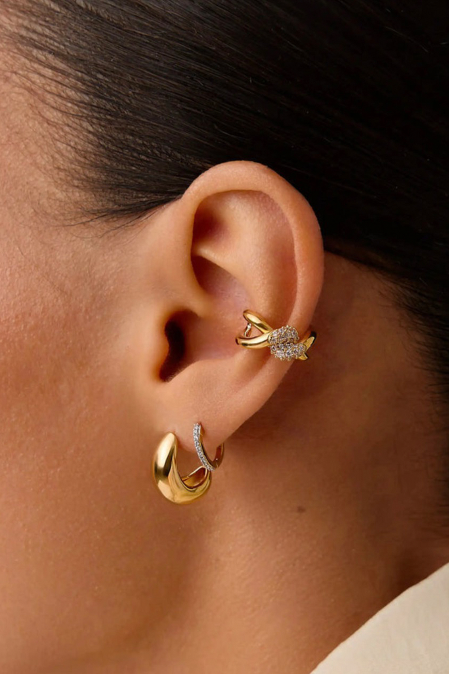 Molten Snow Ear Cuff