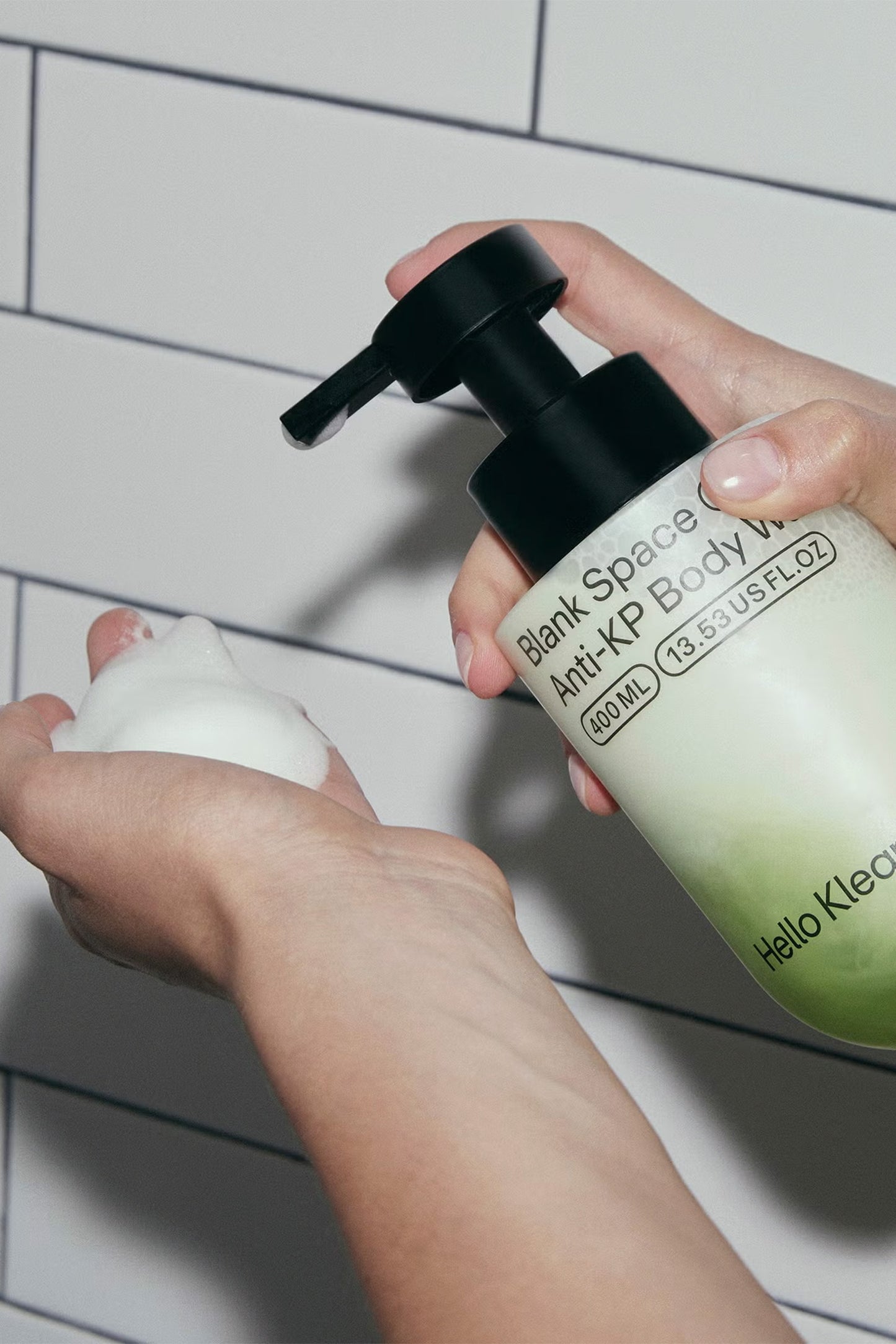 Blank Space Anti-KP Body Wash 400ml