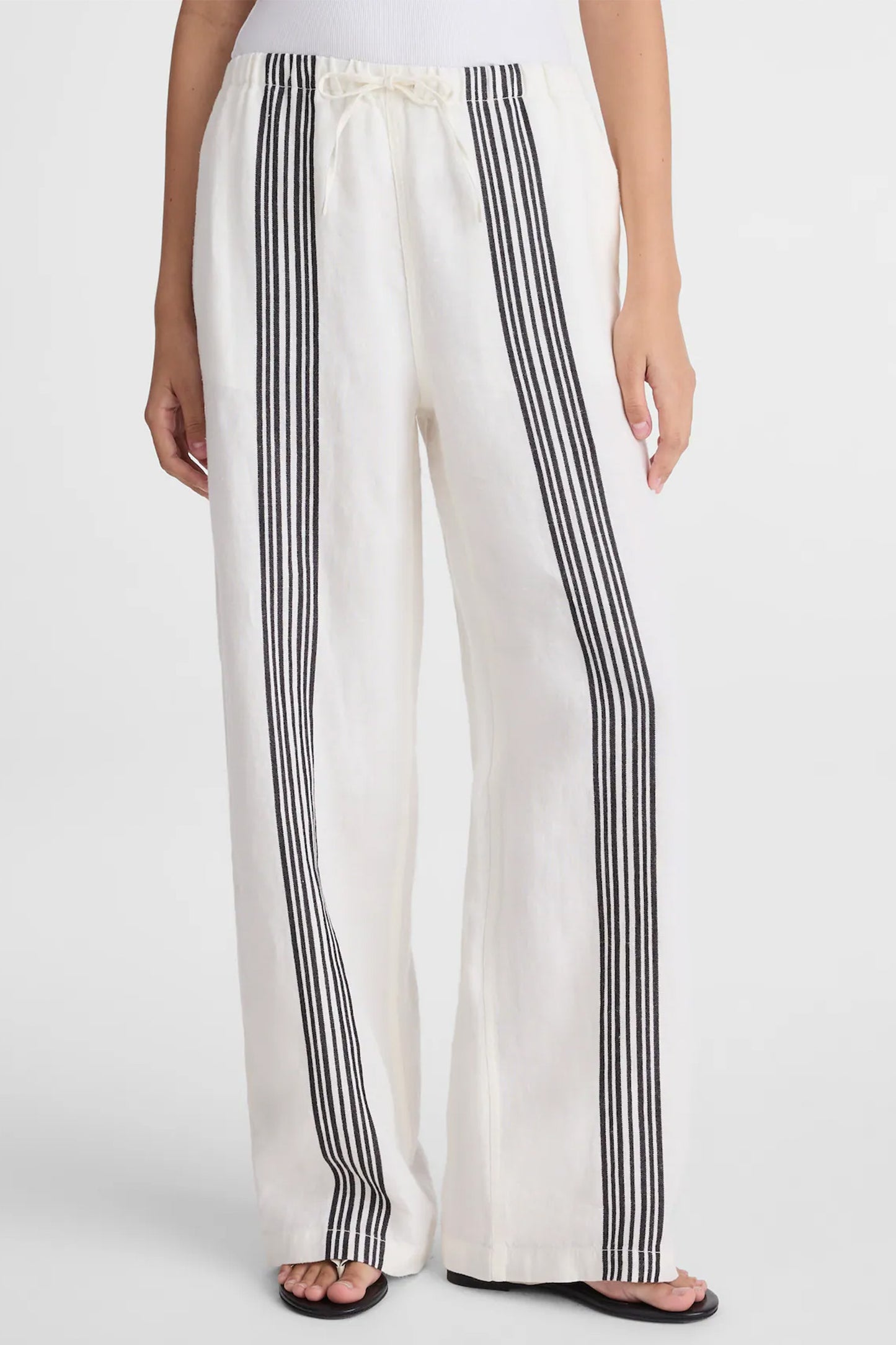 Pull-On Pants in Linen Blend