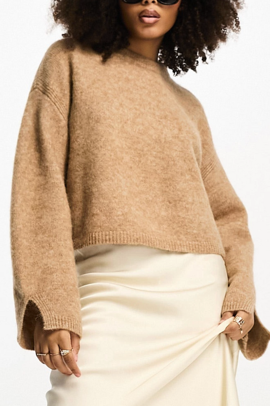 Crew Neck Jumper With Wide Cuff And Split In Alpaca Wool Blend In Camel