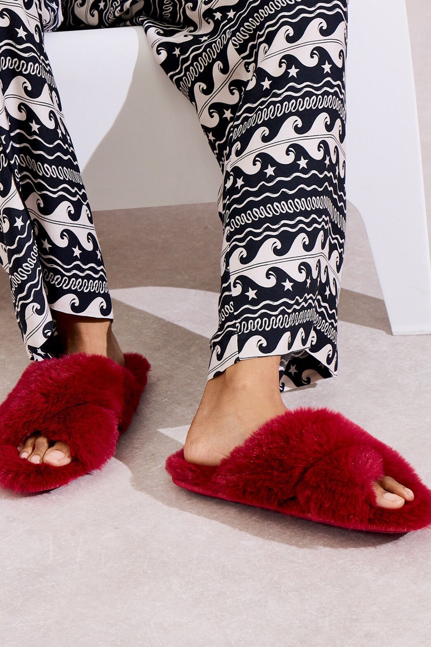 Red Crossover Faux Fur Slippers