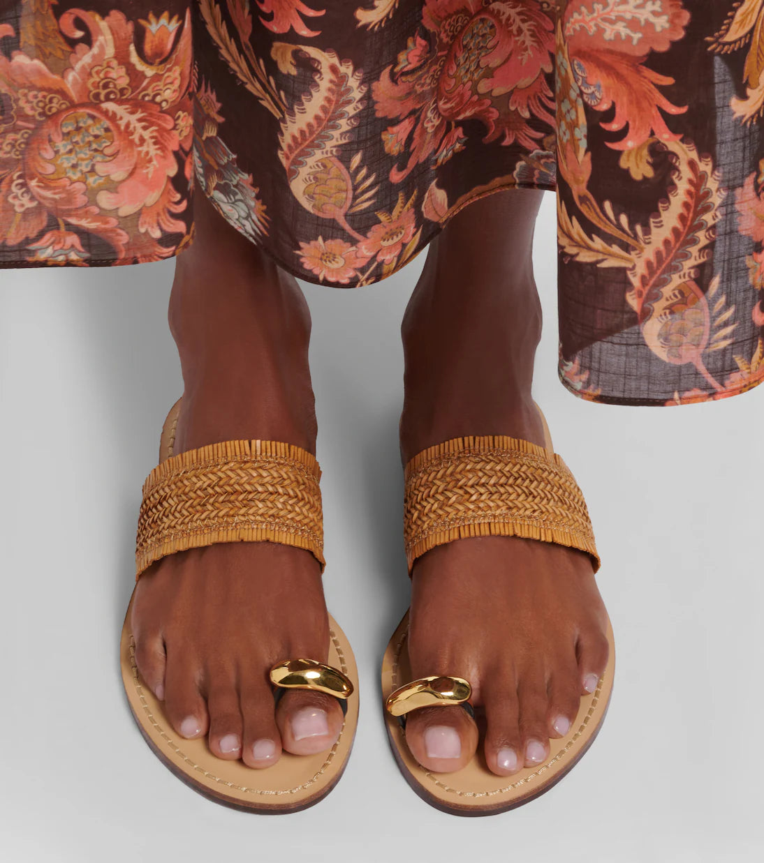 Shela Leather Thong Sandals