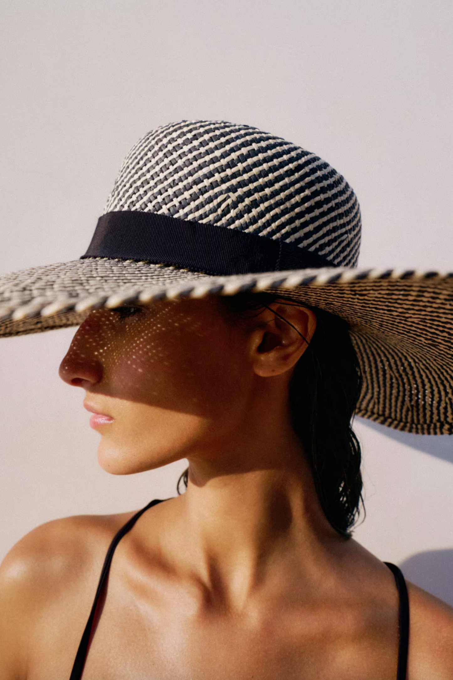 Wide Brim Contrast Hat