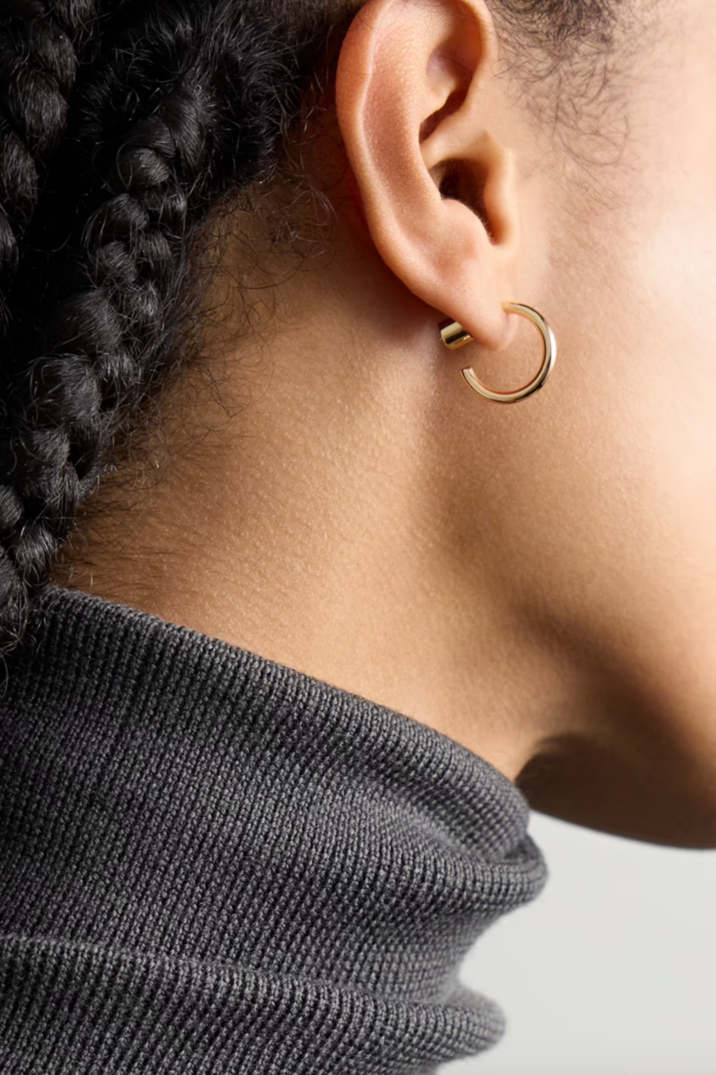 Thread Gold-plated Hoop Earrings