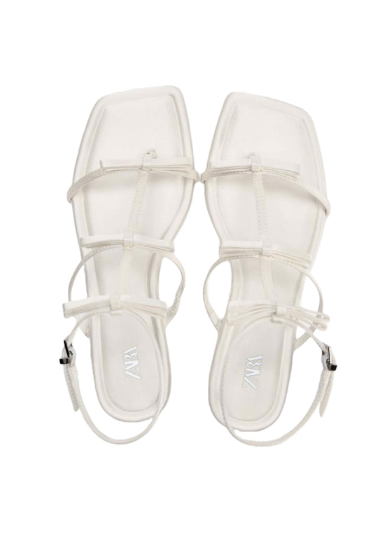 Flat Sandals with Tied Straps