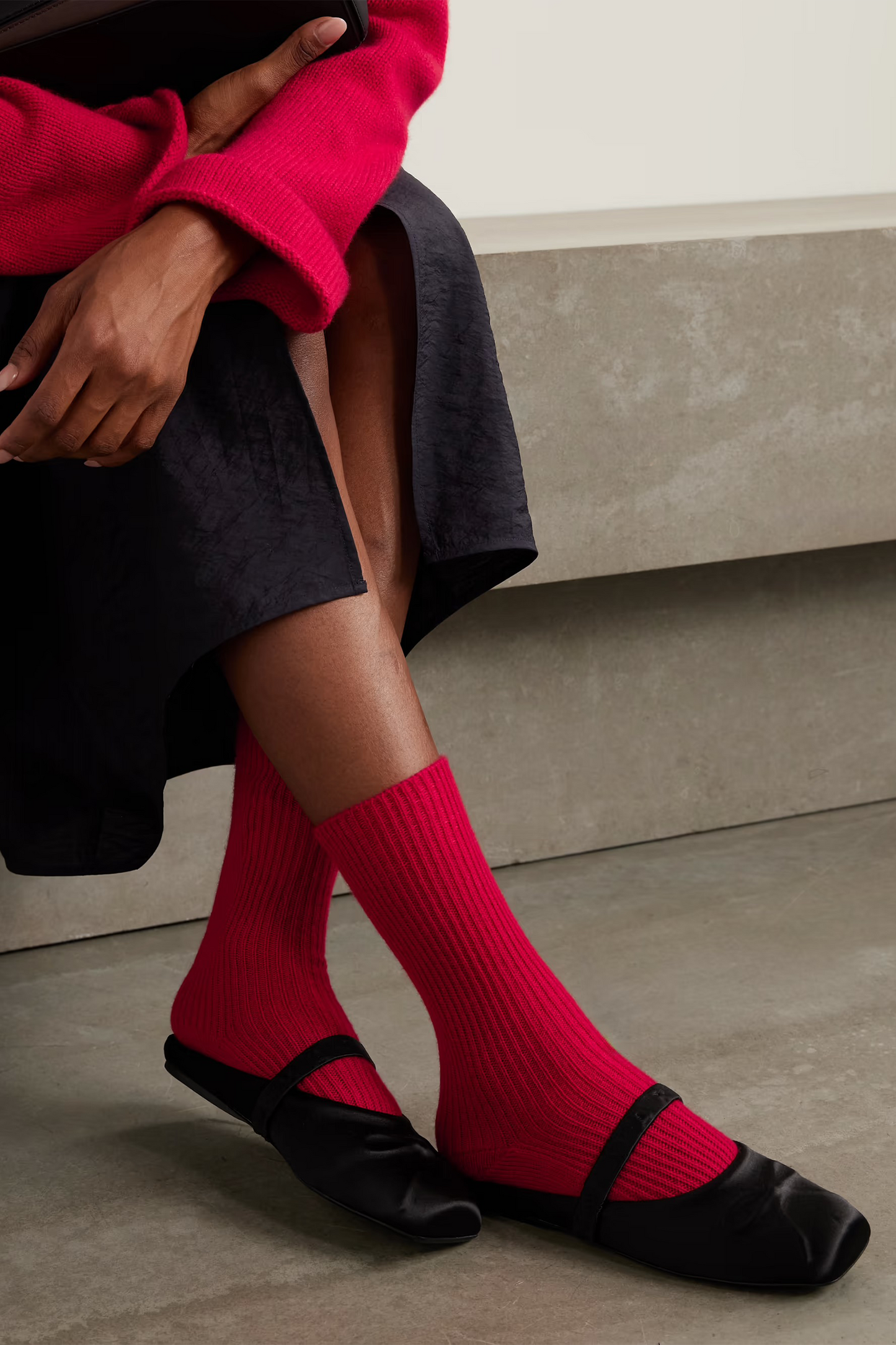 Zera Ribbed Cashmere Socks