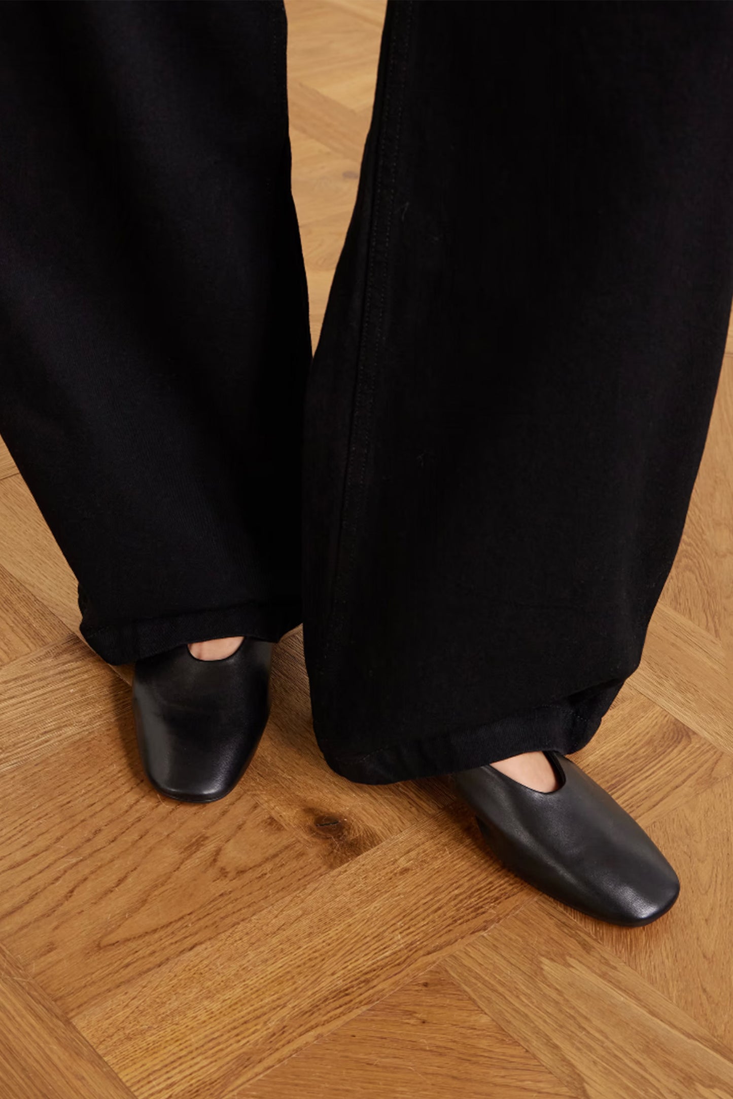 Delia Leather Pumps