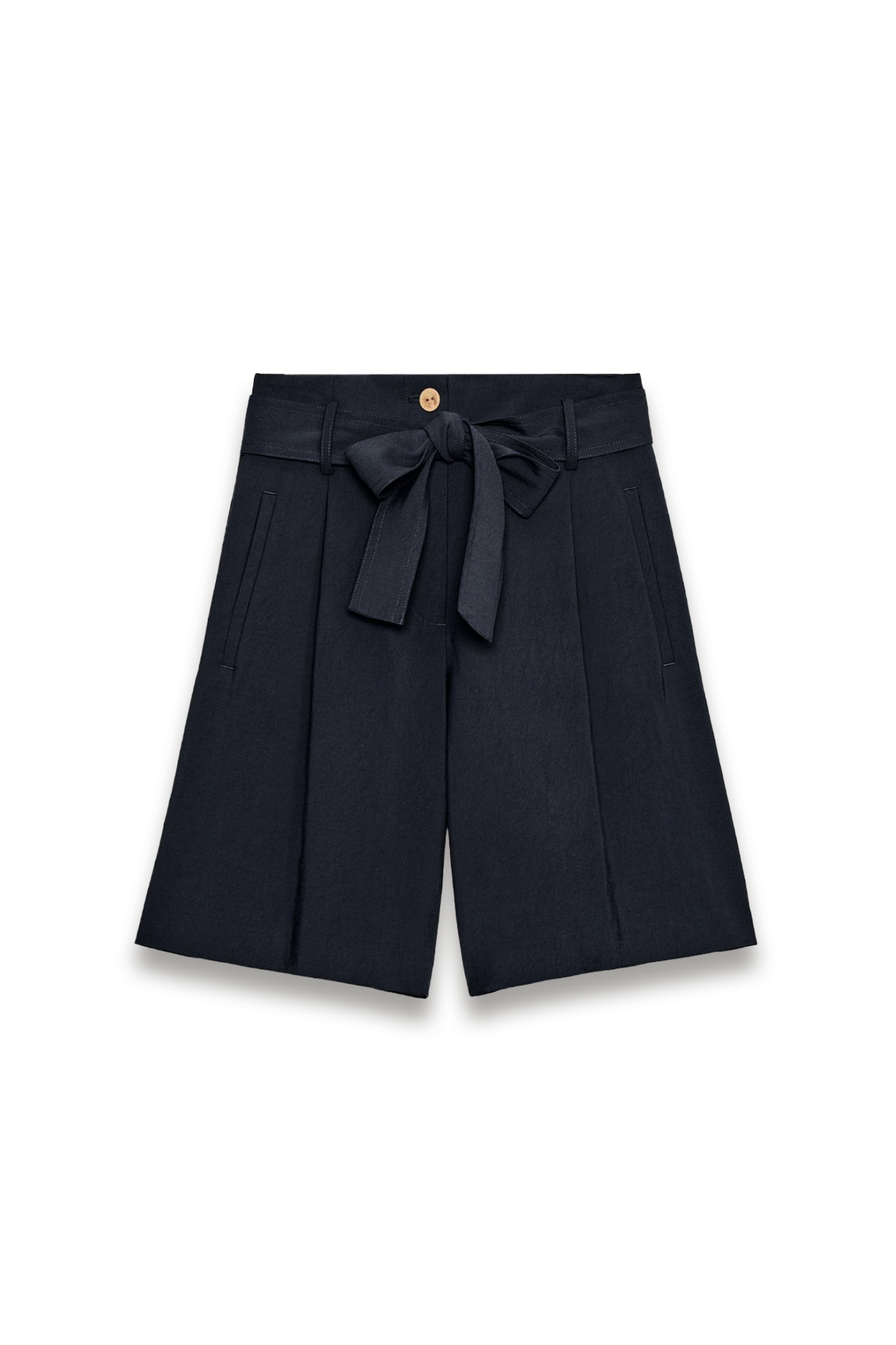 Tie-belt Bermuda Shorts