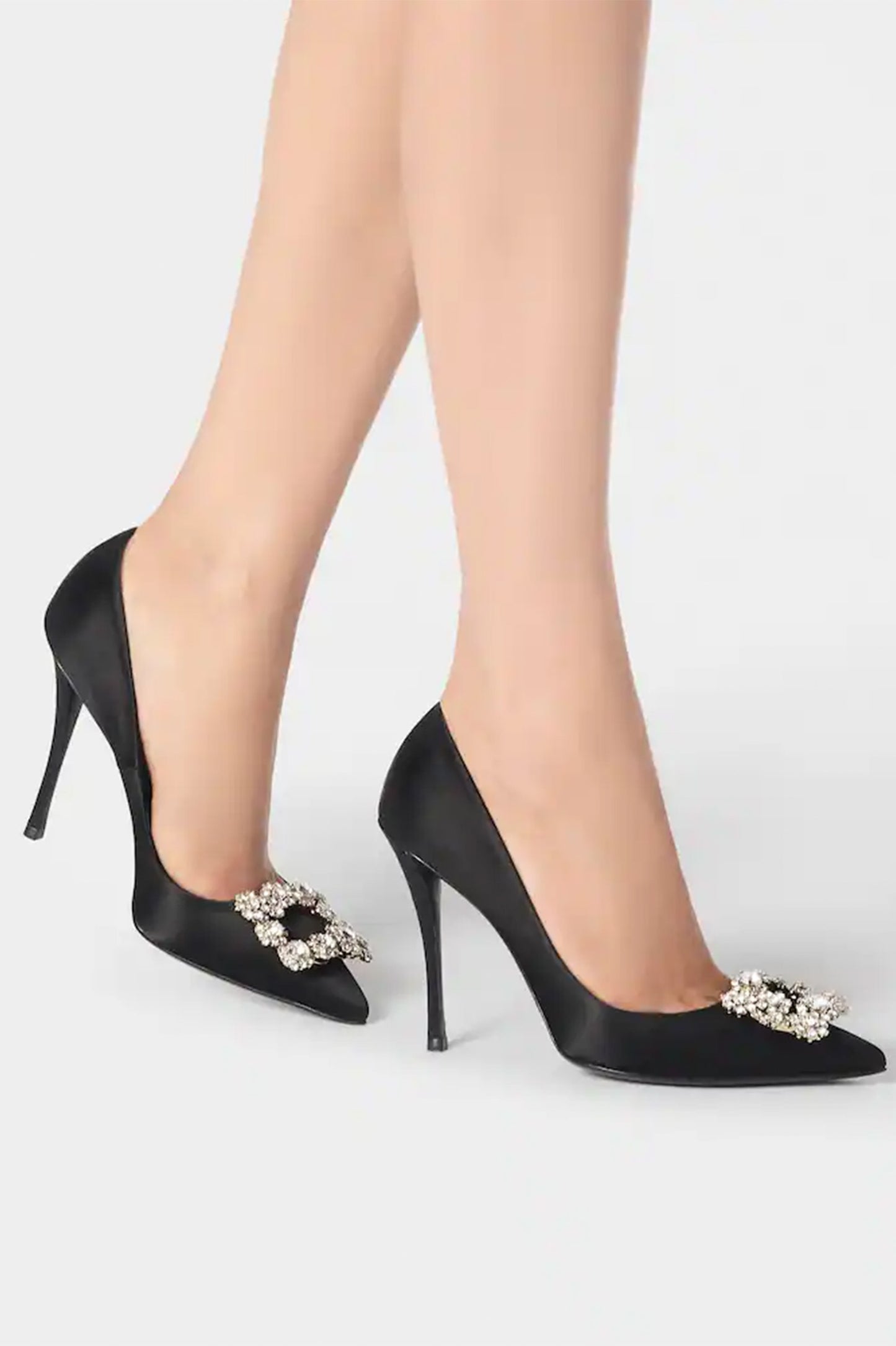 Efflorescence Pumps in satin
